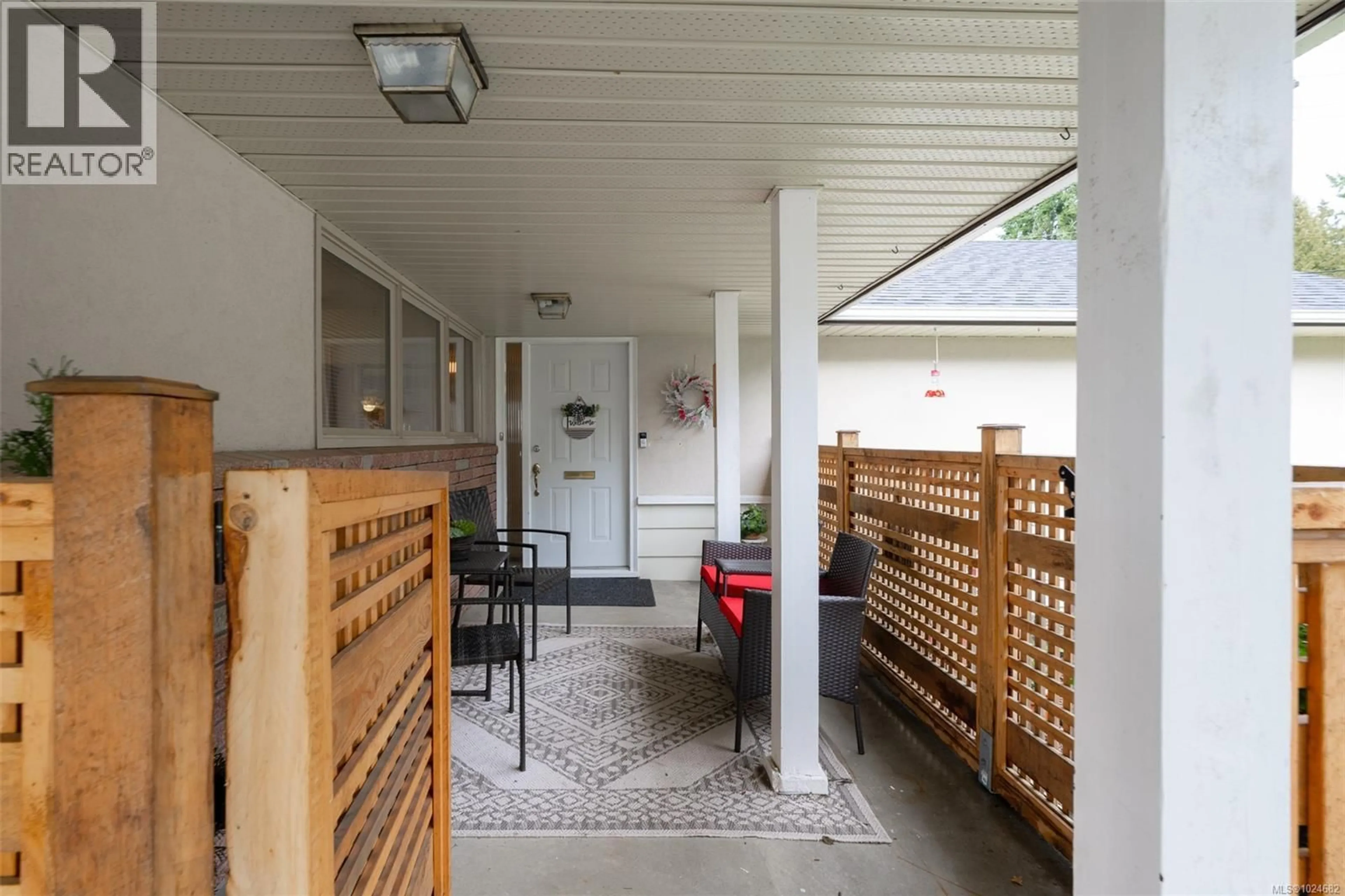 Patio, street for 3590 17TH AVENUE, Port Alberni British Columbia V9Y5E9