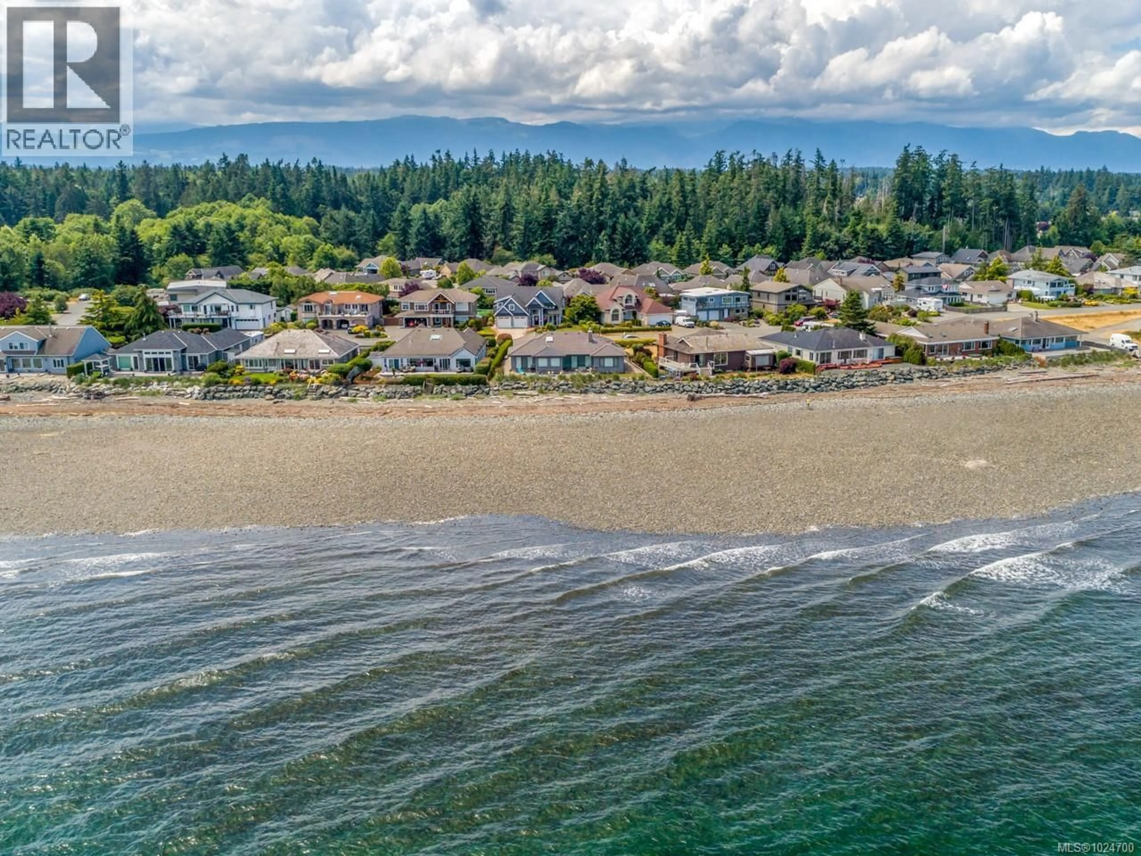 A pic from outside/outdoor area/front of a property/back of a property/a pic from drone, water/lake/river/ocean view for 1701 ADMIRAL TRYON BOULEVARD, French Creek British Columbia V9P1Y1