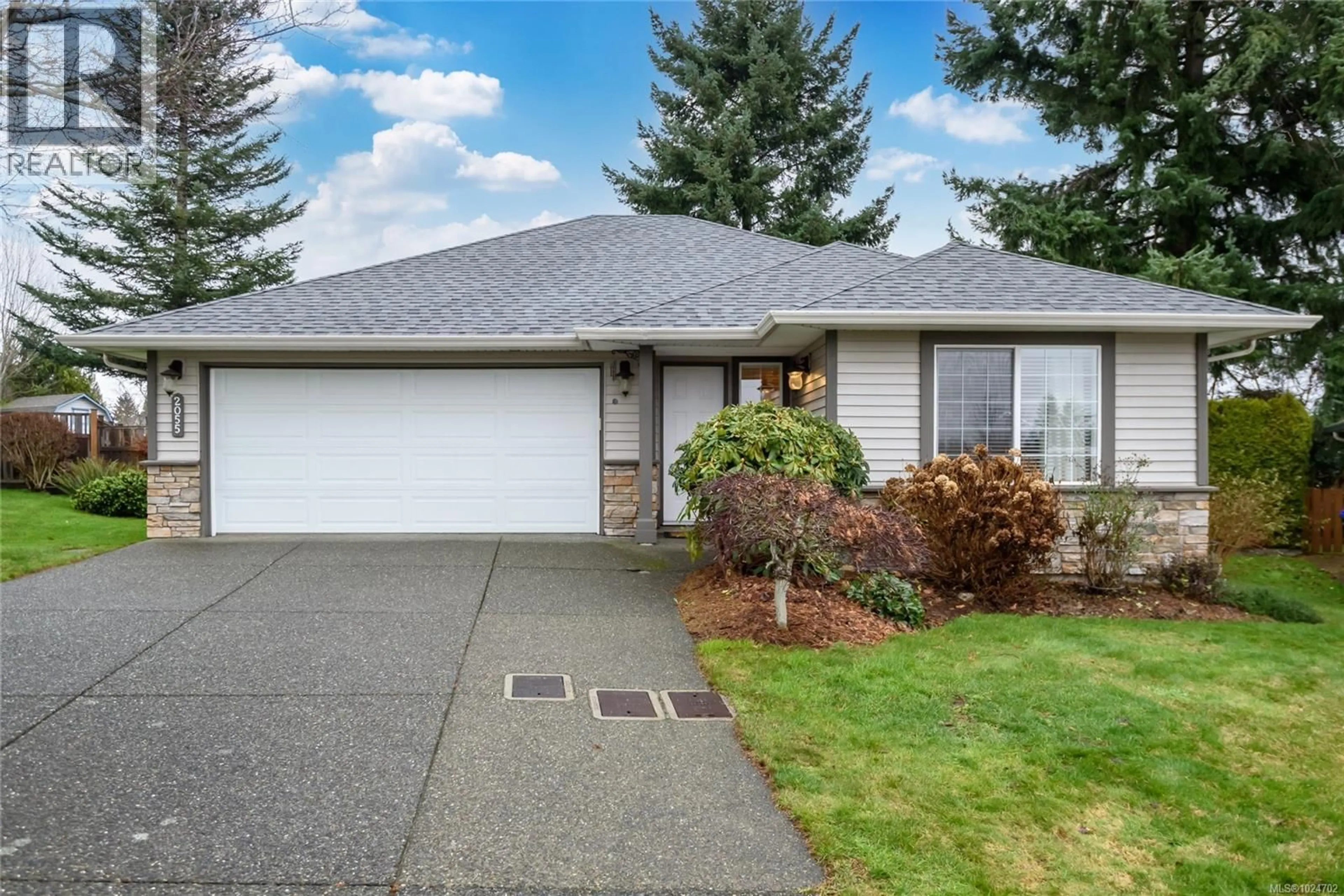 Home with vinyl exterior material, street for 2055 NEVIS PLACE, Courtenay British Columbia V9N9V5