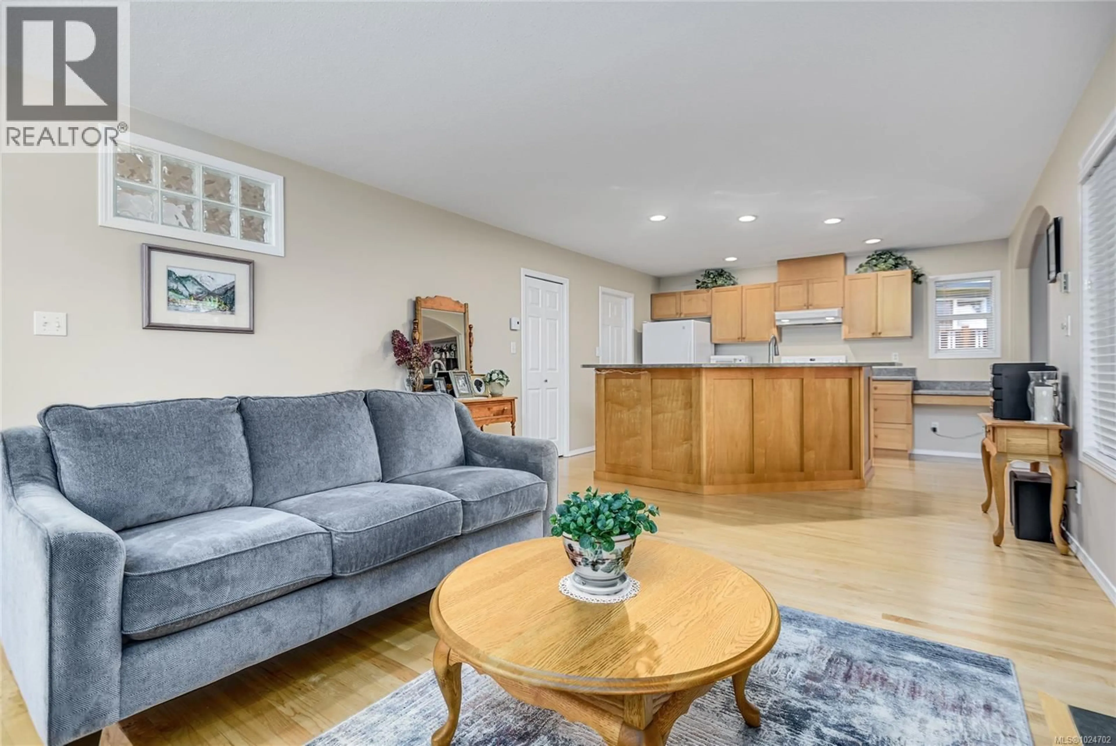 Living room with furniture, unknown for 2055 NEVIS PLACE, Courtenay British Columbia V9N9V5