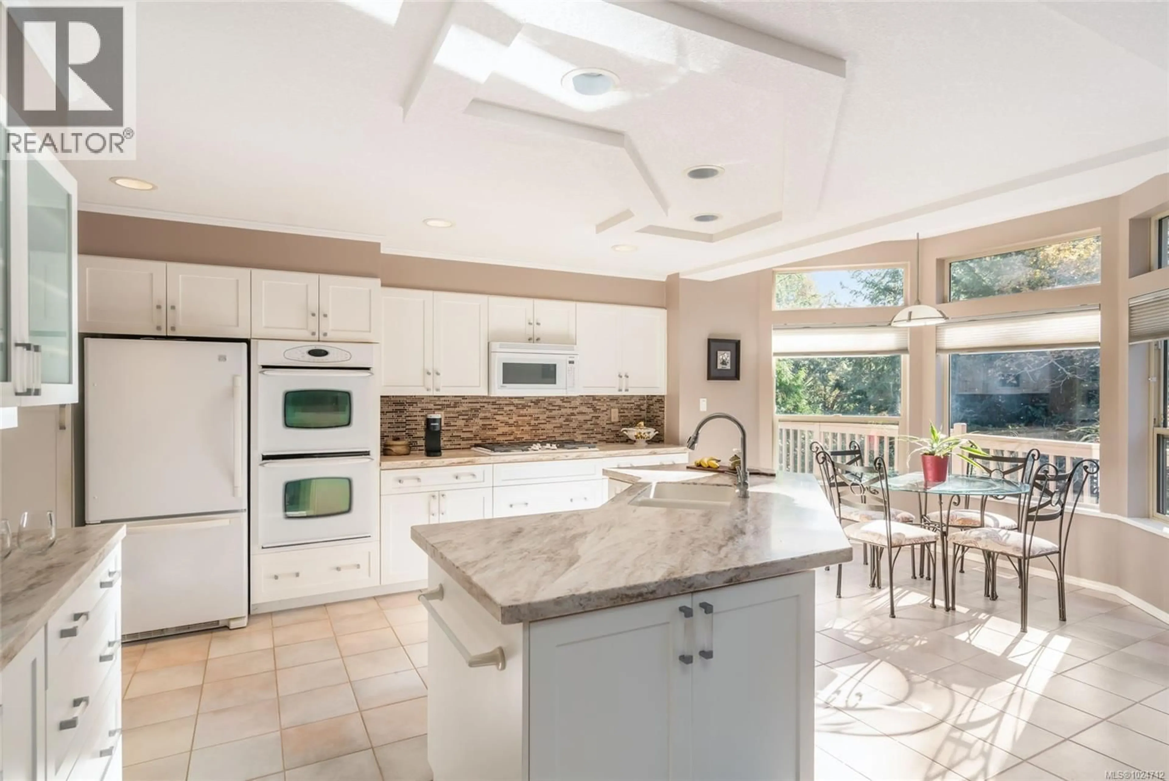 Open concept kitchen, ceramic/tile floor for 3285 HOBART PLACE, Nanoose Bay British Columbia V9P9H6