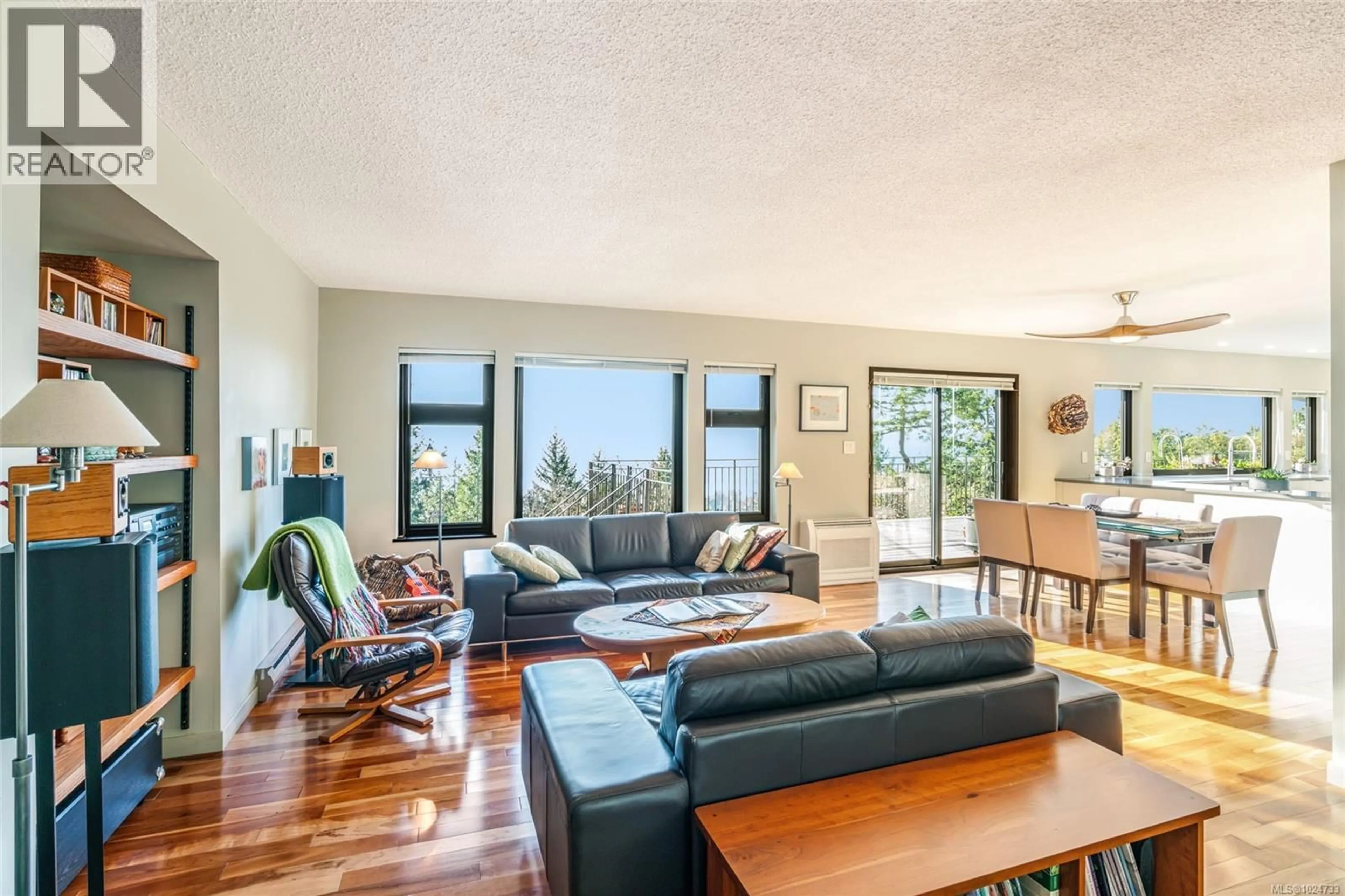 Living room with furniture, unknown for 2405 CHAIN WAY, Nanoose Bay British Columbia V9P9G2