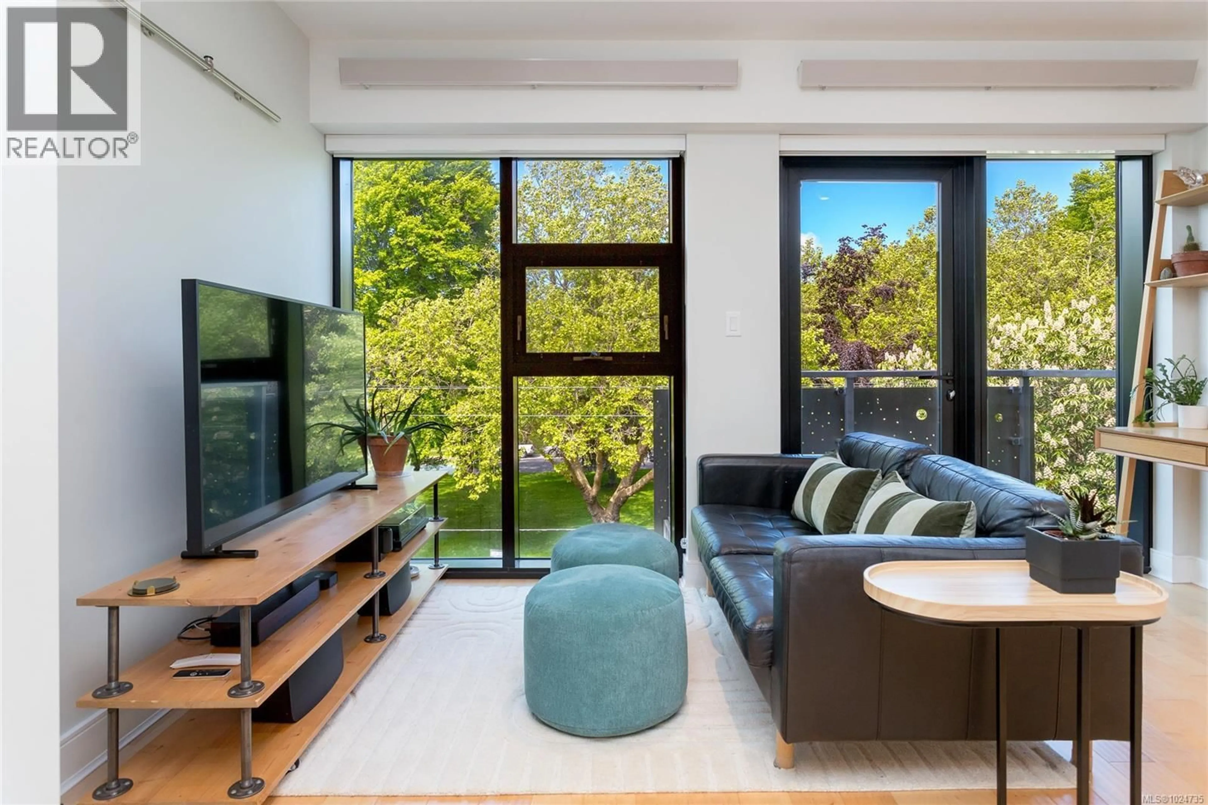 Living room with furniture, unknown for N408 - 1105 PANDORA AVENUE, Victoria British Columbia V8V3P9