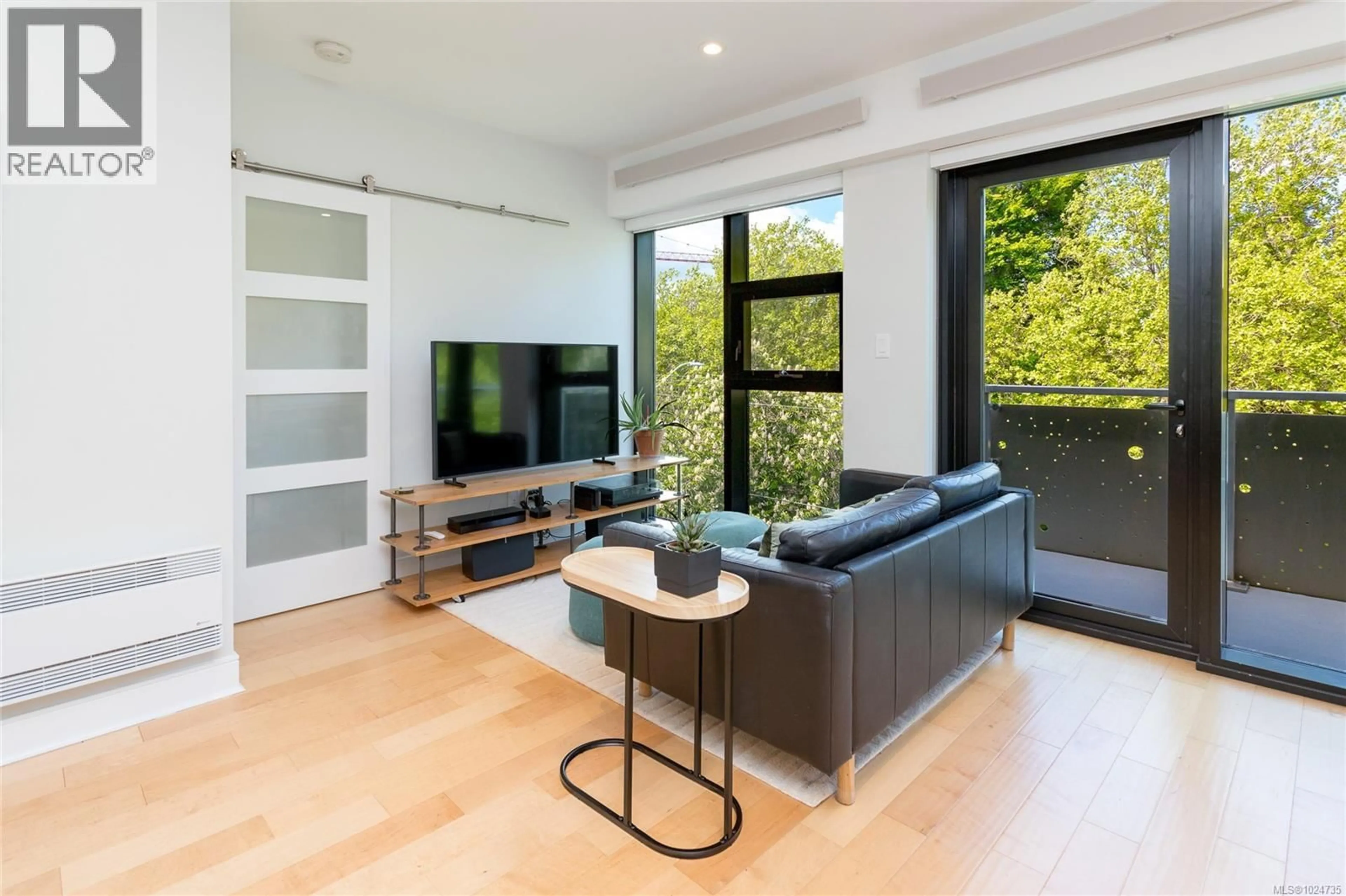 Living room with furniture, unknown for N408 - 1105 PANDORA AVENUE, Victoria British Columbia V8V3P9