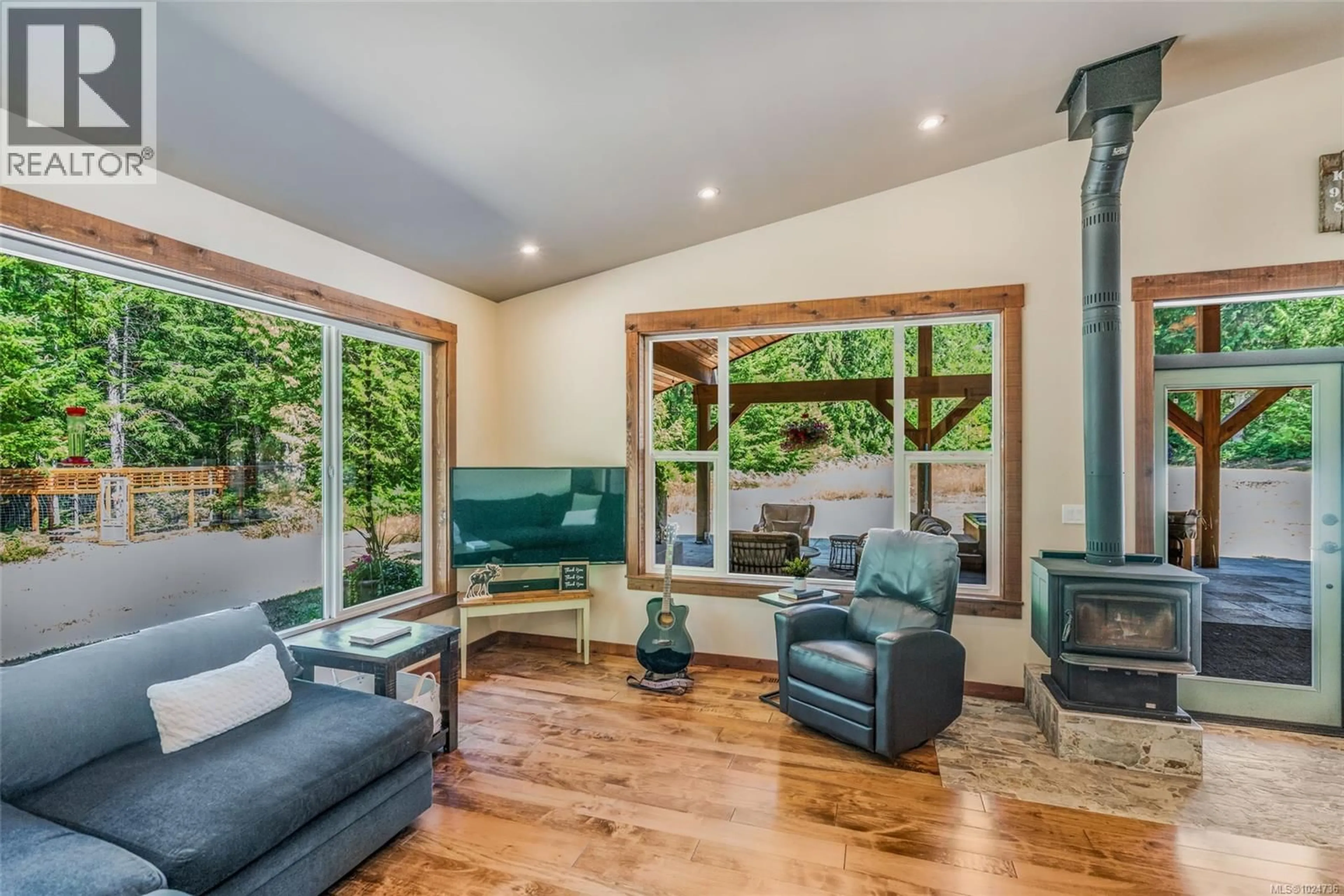 Living room with furniture, unknown for 3005 CHRISTIE ROAD, Qualicum Beach British Columbia V9K2L7