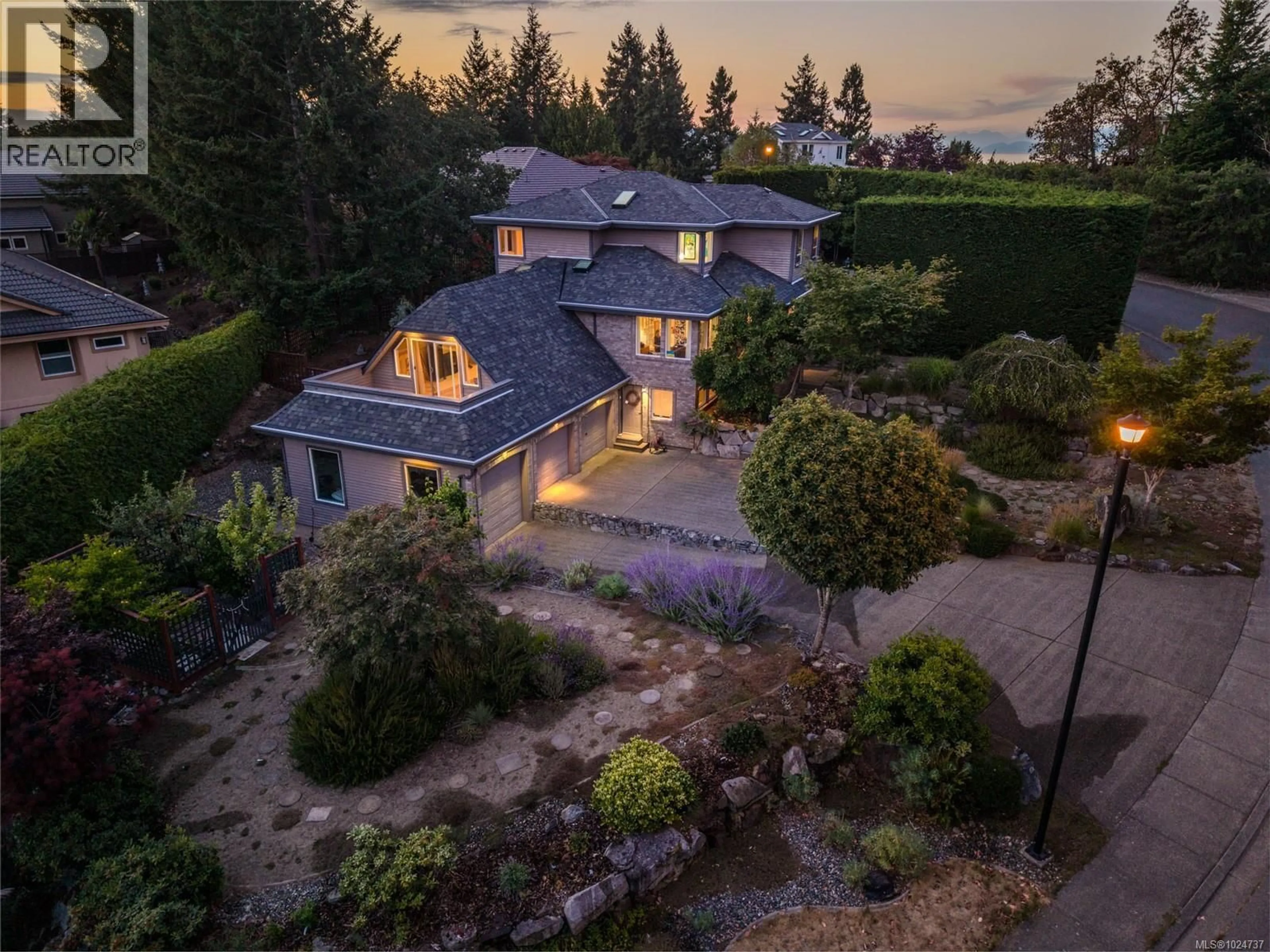 A pic from outside/outdoor area/front of a property/back of a property/a pic from drone, unknown for 3383 ROCKHAMPTON ROAD, Nanoose Bay British Columbia V9P9H4