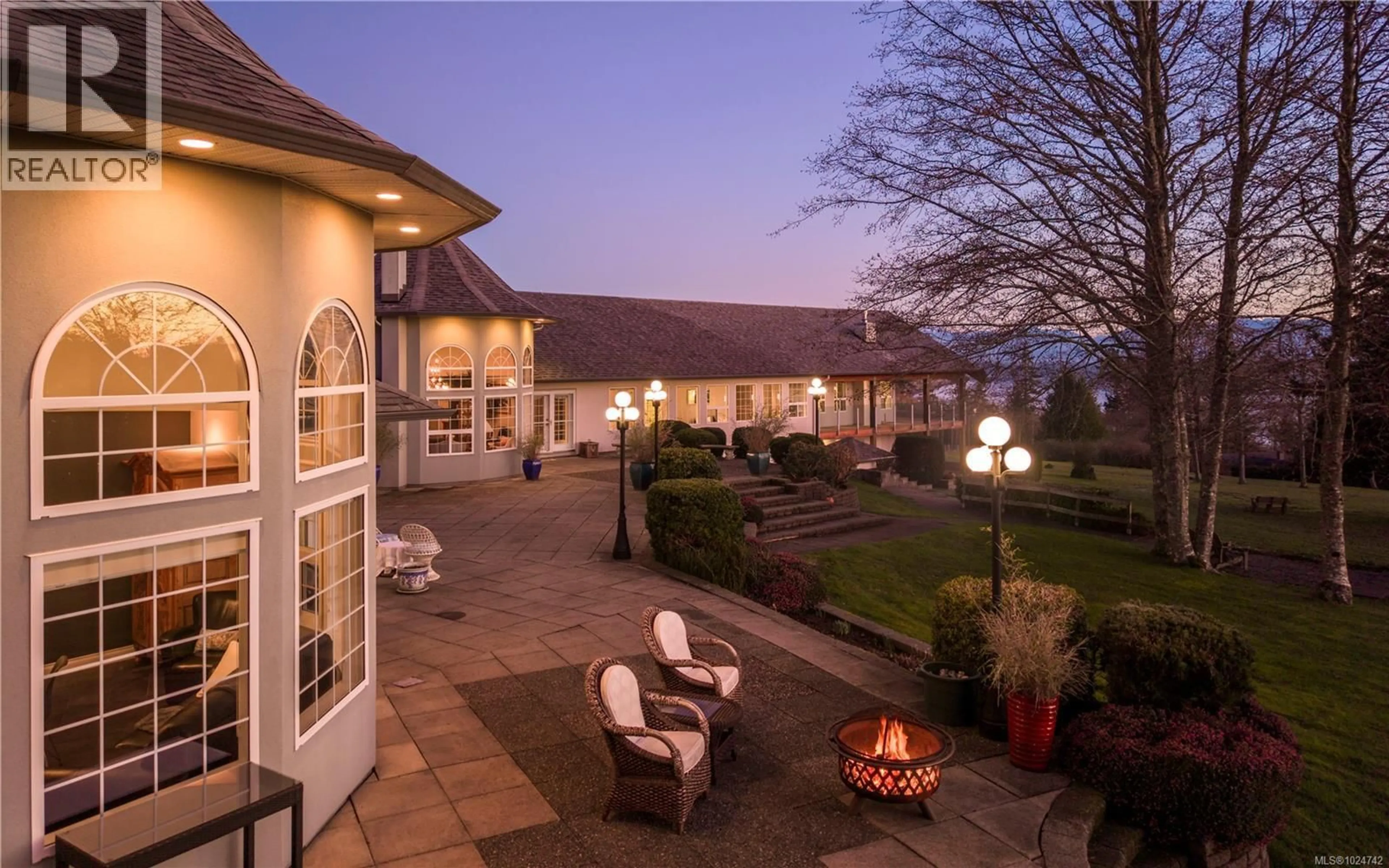 Patio, mountain view for 4690 OTTER POINT PLACE, Sooke British Columbia V9Z0K6