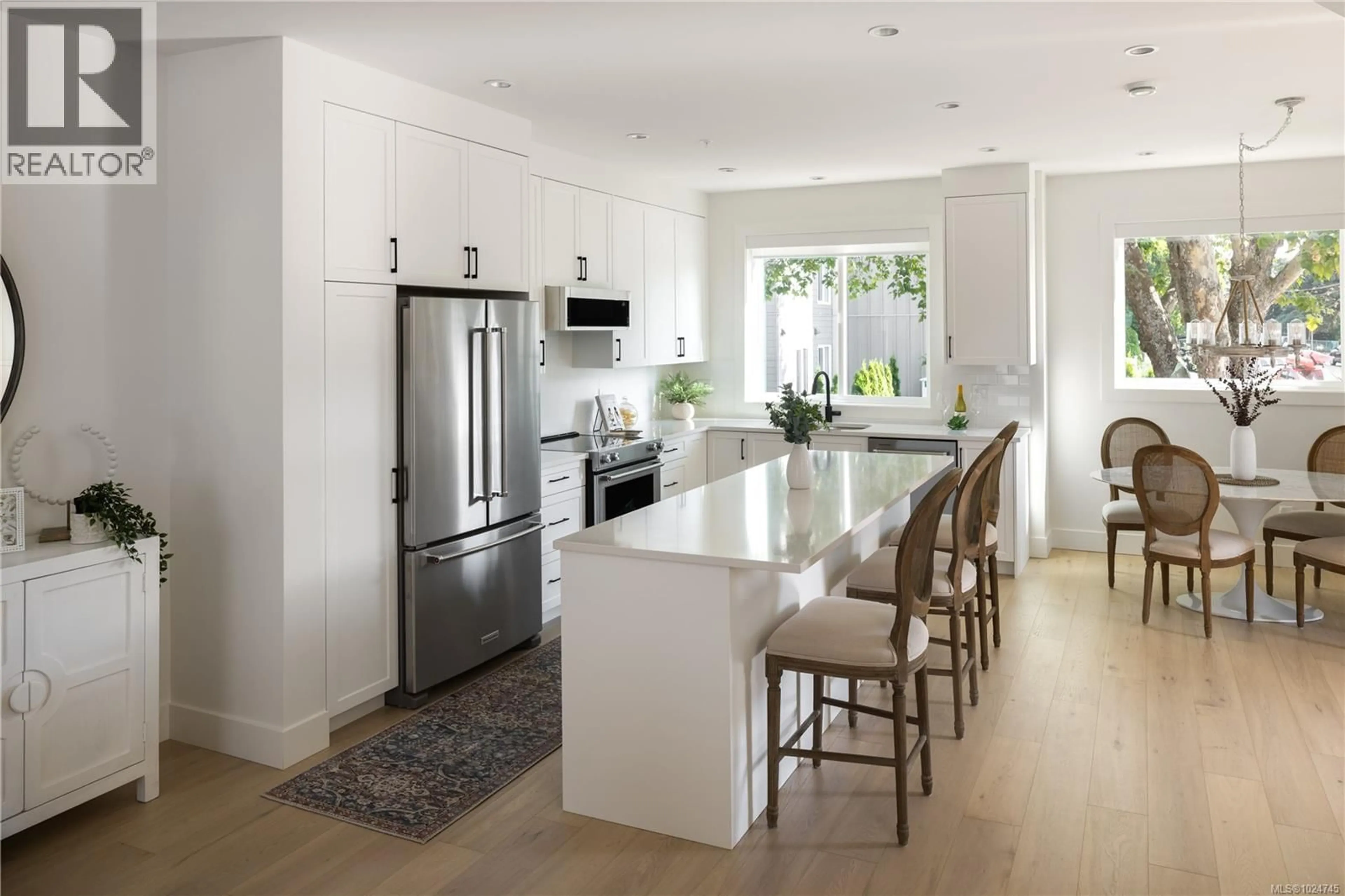 Open concept kitchen, ceramic/tile floor for 4 - 10145 FIFTH STREET, Sidney British Columbia V8L2X8