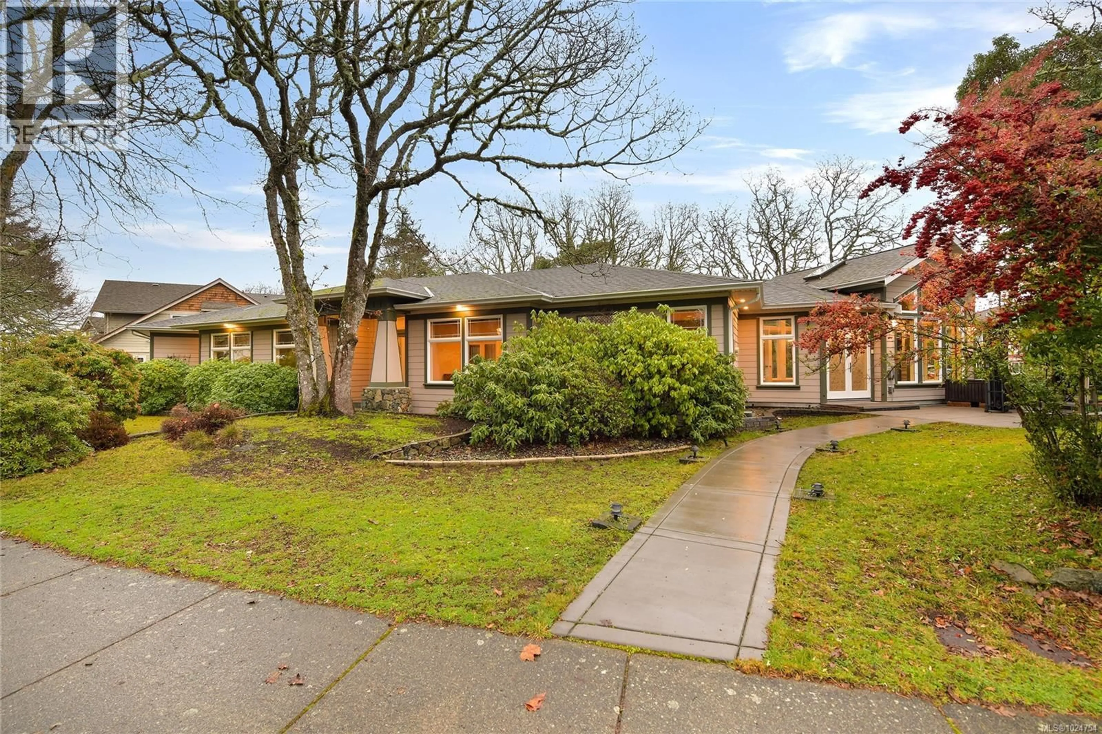 Unknown for 3365 PASSAGE WAY, Colwood British Columbia V9C4J6