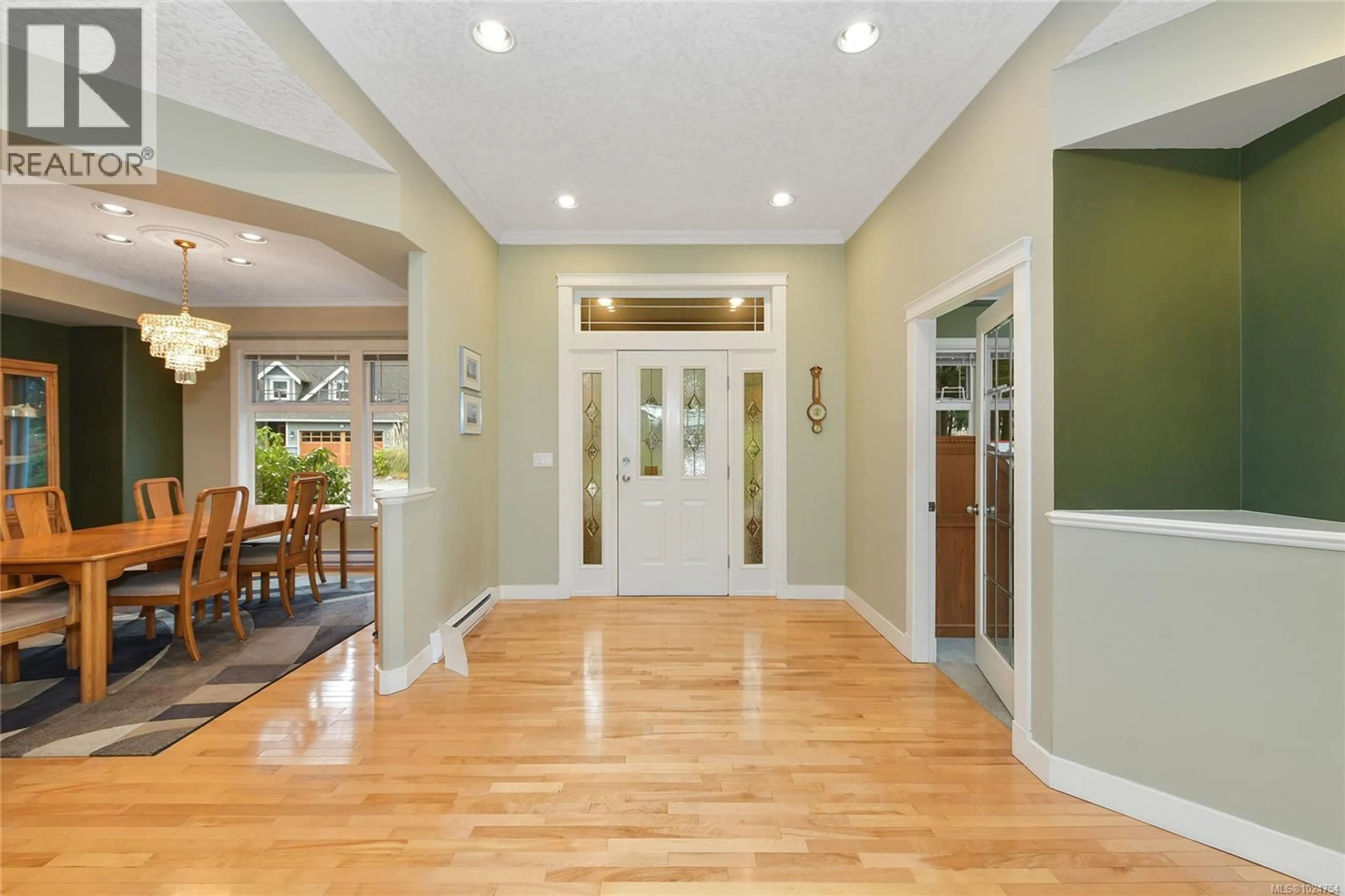 Indoor entryway for 3365 PASSAGE WAY, Colwood British Columbia V9C4J6