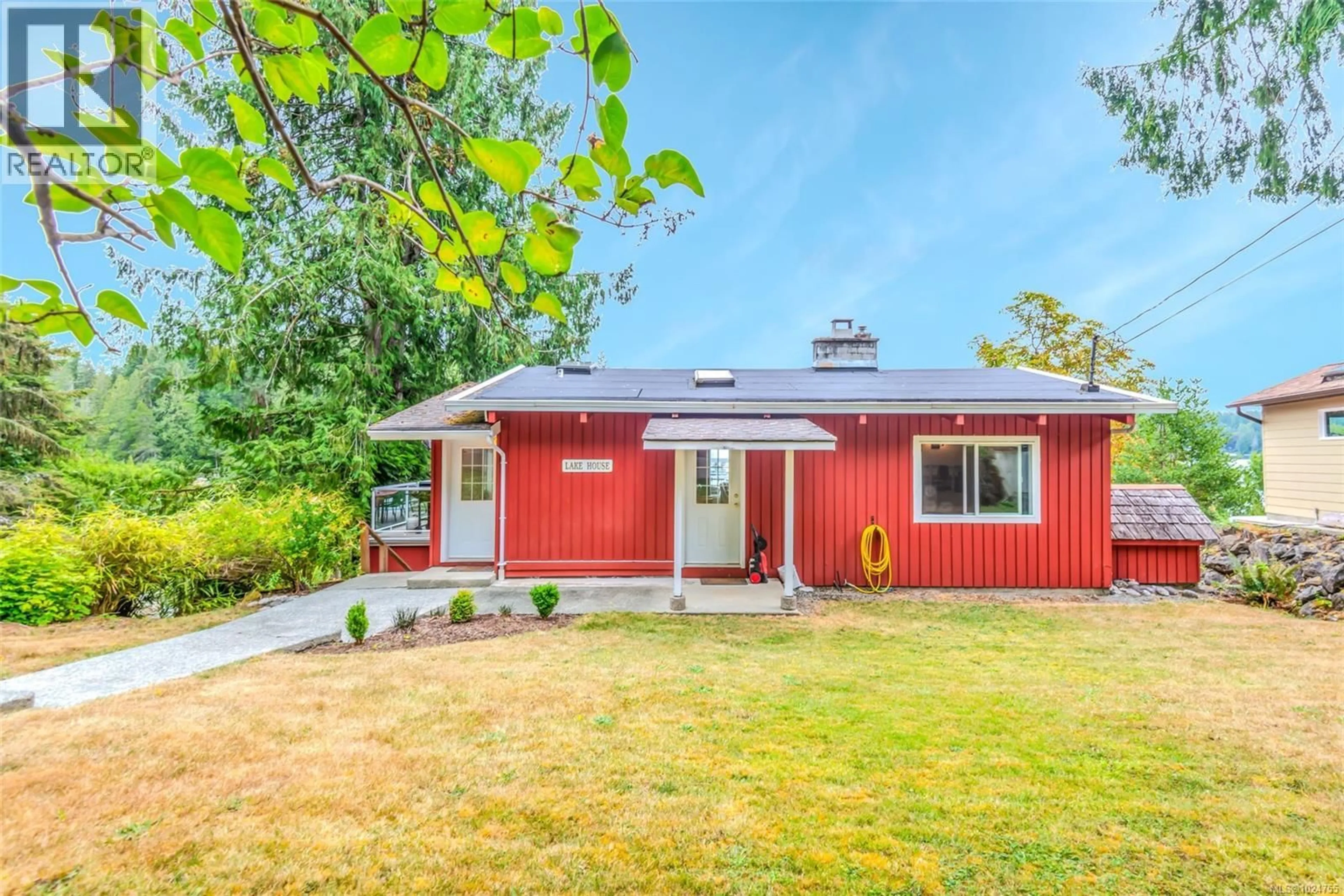 Home with vinyl exterior material, street for 10135 KLITSA DRIVE, Port Alberni British Columbia V9Y9A7