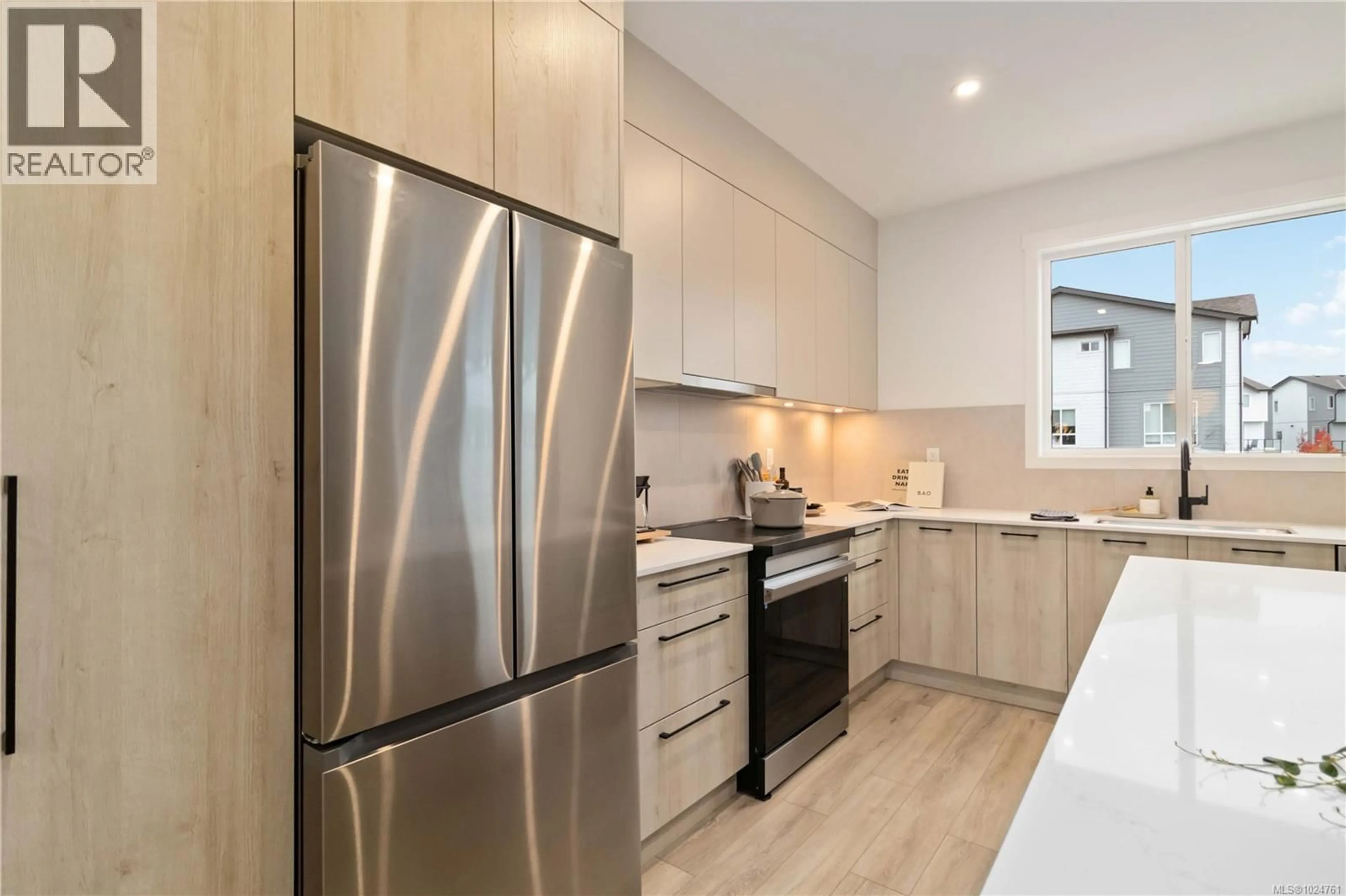Contemporary kitchen, unknown for 107 - 368 TRADEWINDS AVENUE, Colwood British Columbia V9C0S5