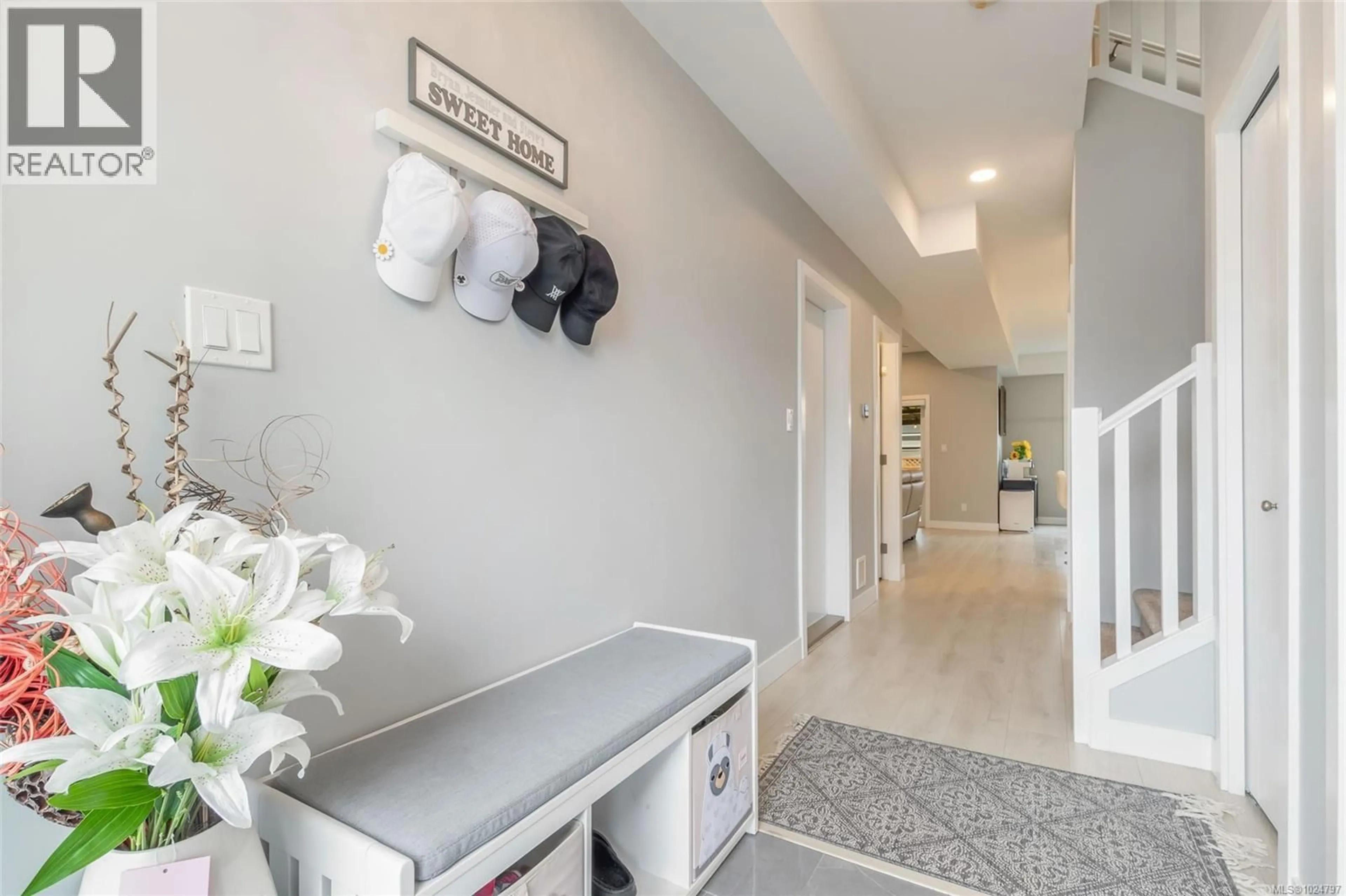 Indoor entryway for 578 MENZIES RIDGE DRIVE, Nanaimo British Columbia V9R0J9