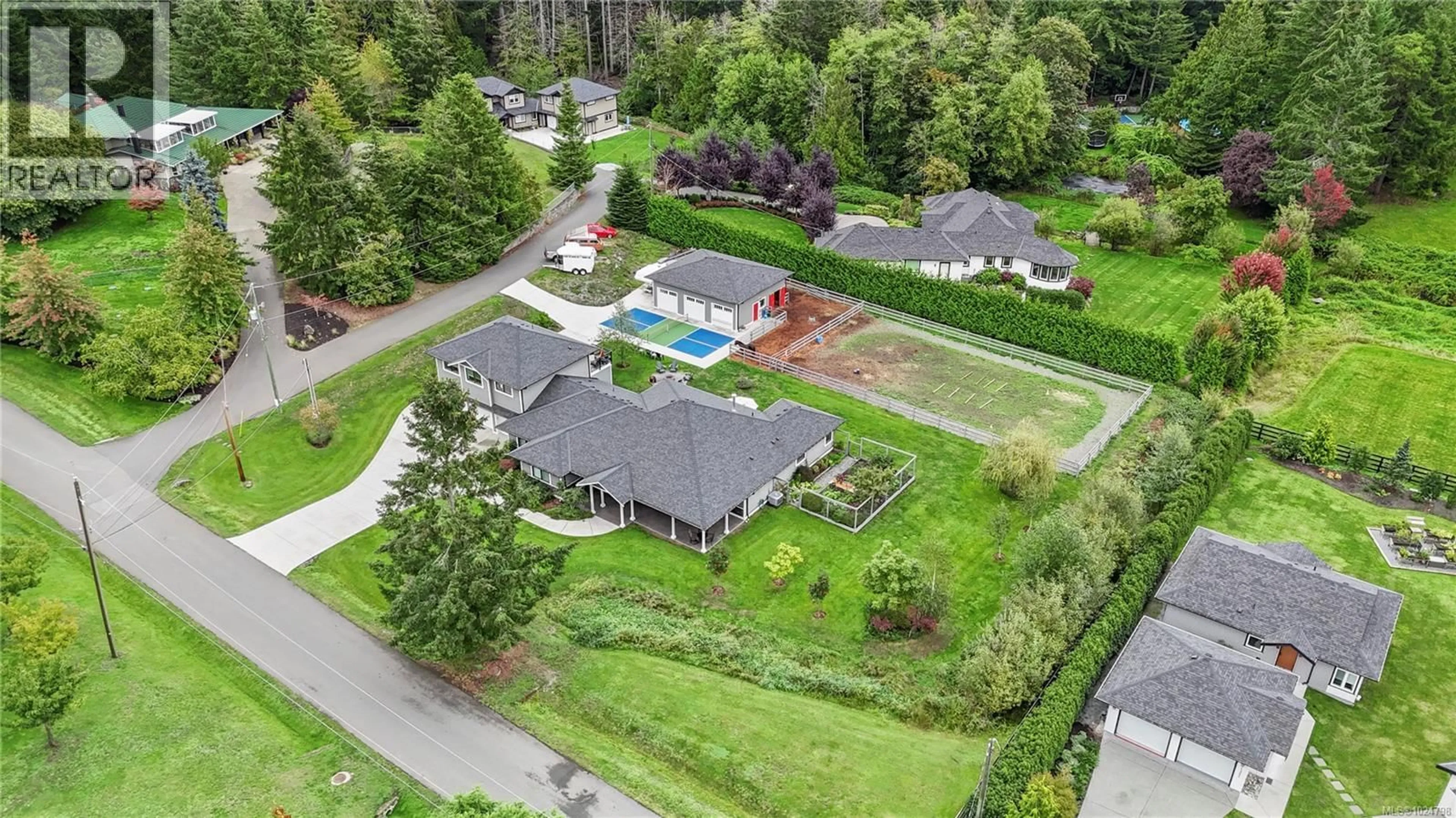 A pic from outside/outdoor area/front of a property/back of a property/a pic from drone, unknown for 11329 HUMMINGBIRD PLACE, North Saanich British Columbia V8L5S3