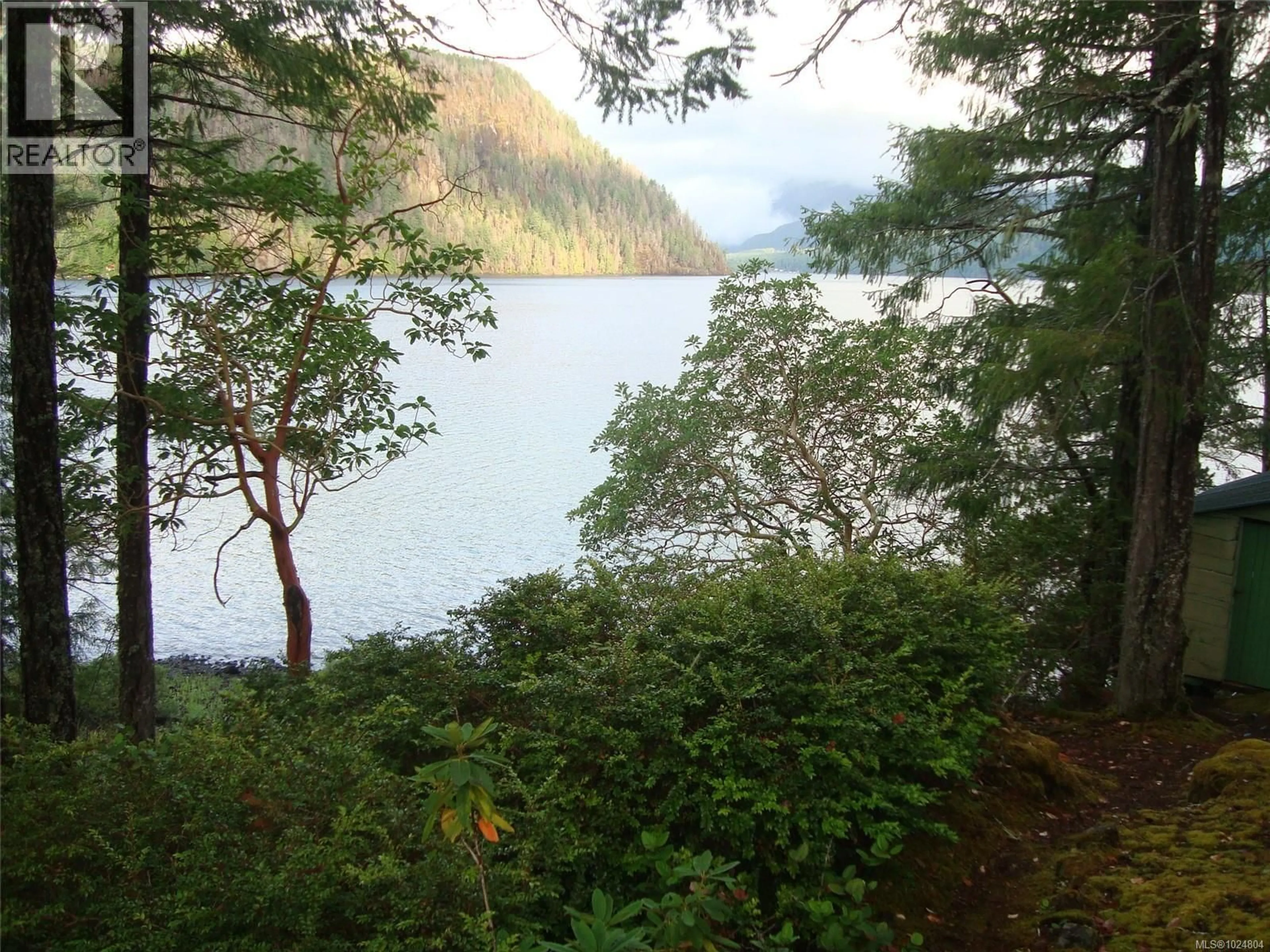 Blurry image for 0 VANDERBUILT ISLAND, Port Alberni British Columbia V9Y0A0