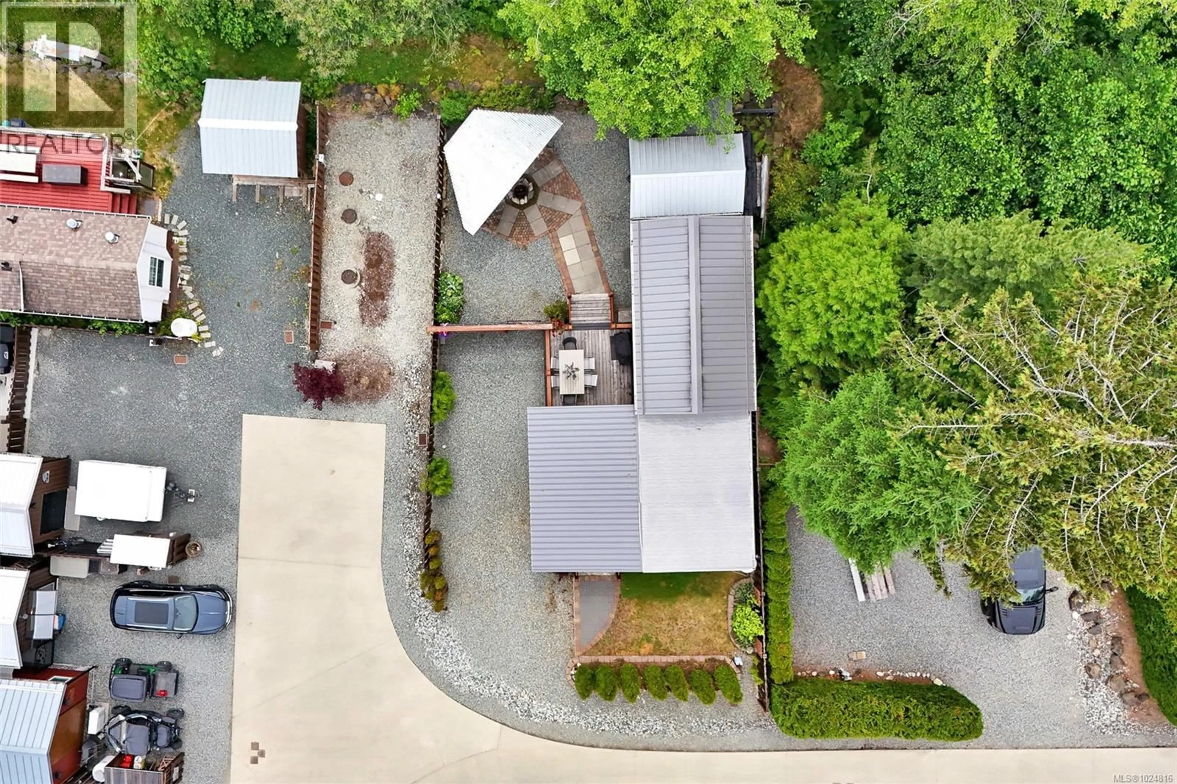 A pic from outside/outdoor area/front of a property/back of a property/a pic from drone, street for 32 - 10750 CENTRAL LAKE ROAD, Port Alberni British Columbia V9Y8Z2