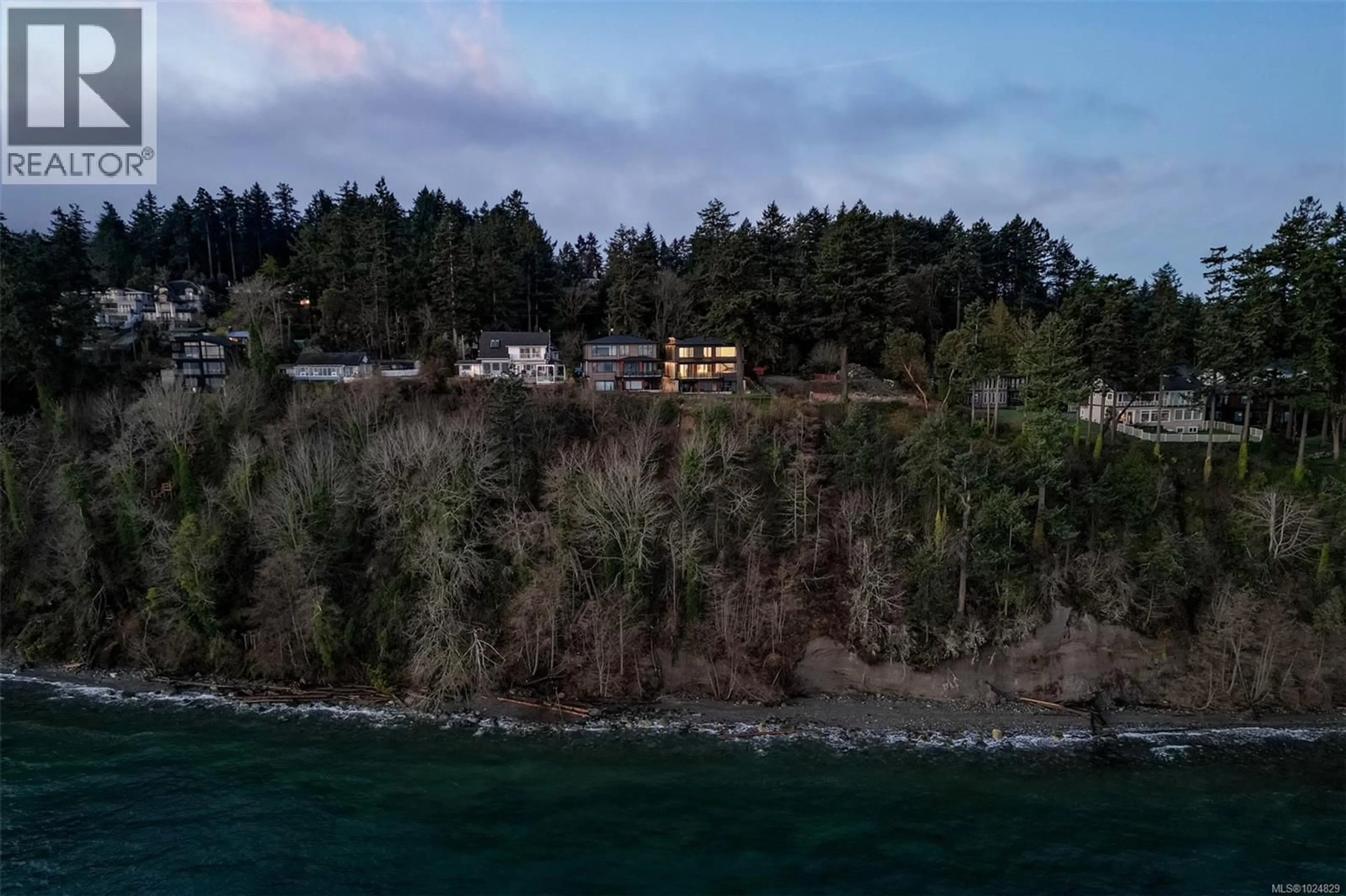 Blurry image for 4599 CORDOVA BAY ROAD, Saanich British Columbia V8Y2K1