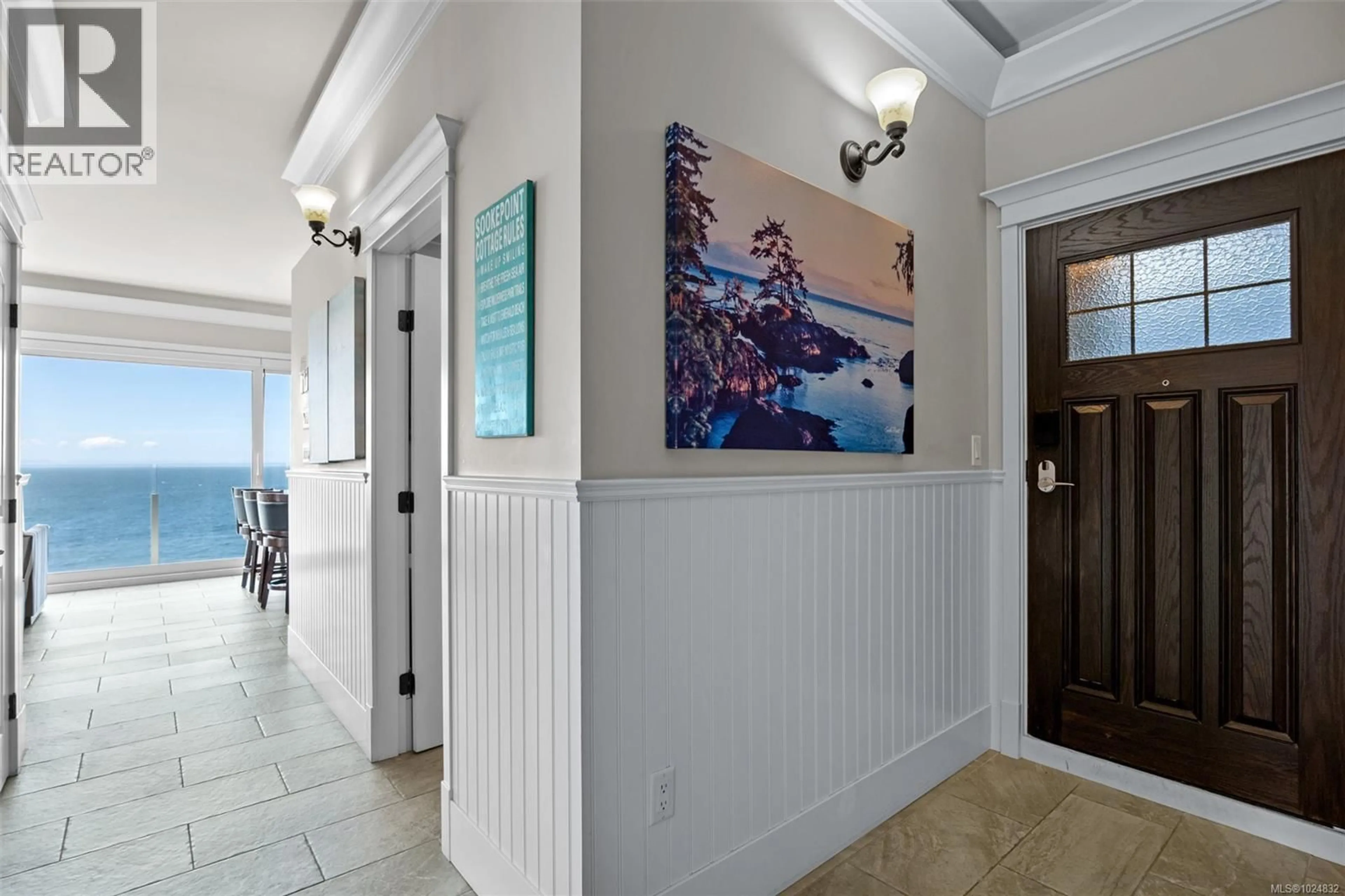 Indoor entryway for 13B - 1000 SOOKEPOINT PLACE, Sooke British Columbia V9Z1L8