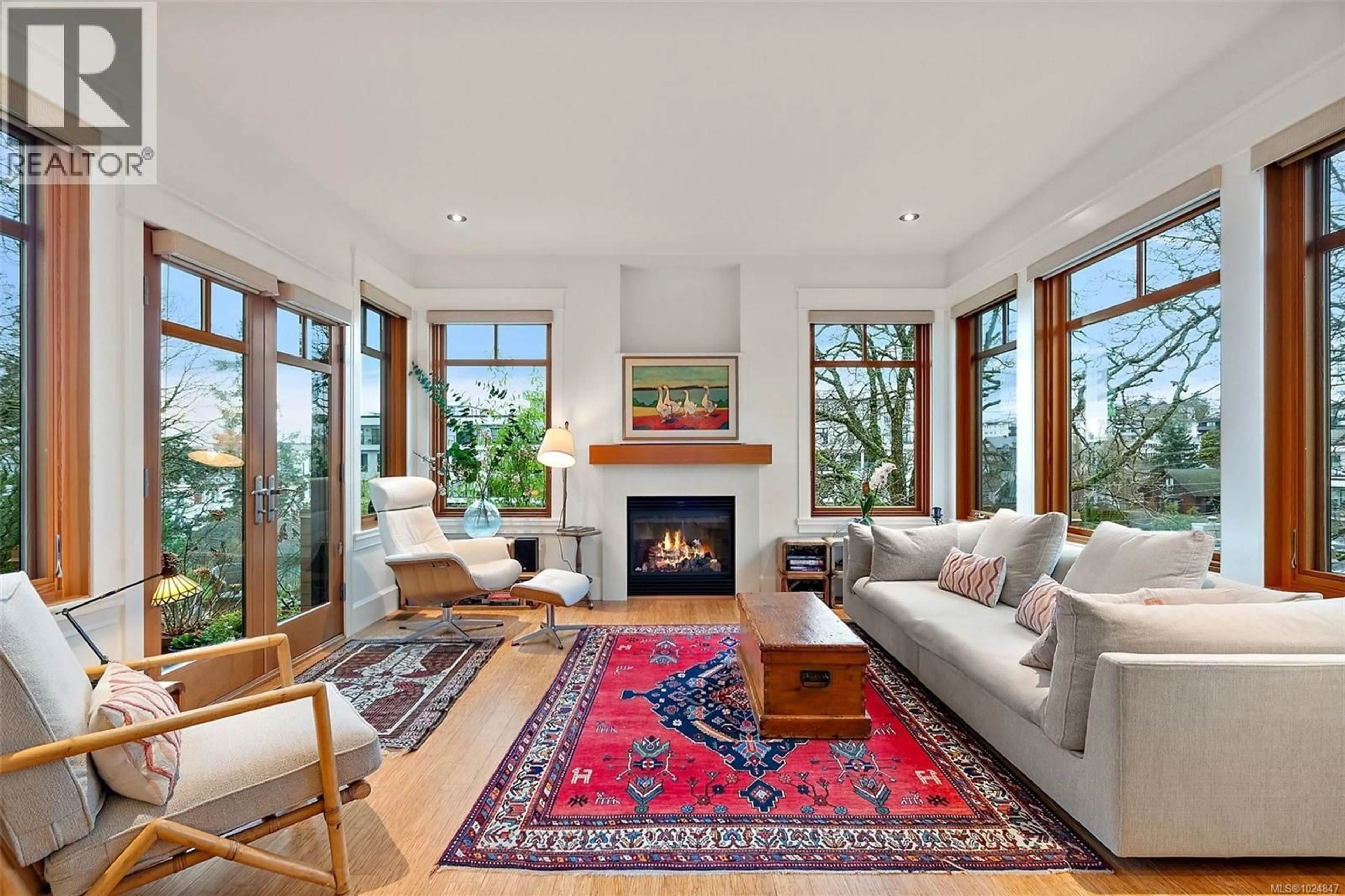 Living room with furniture, unknown for 3 - 849 DUNSMUIR ROAD, Esquimalt British Columbia V9A5B8