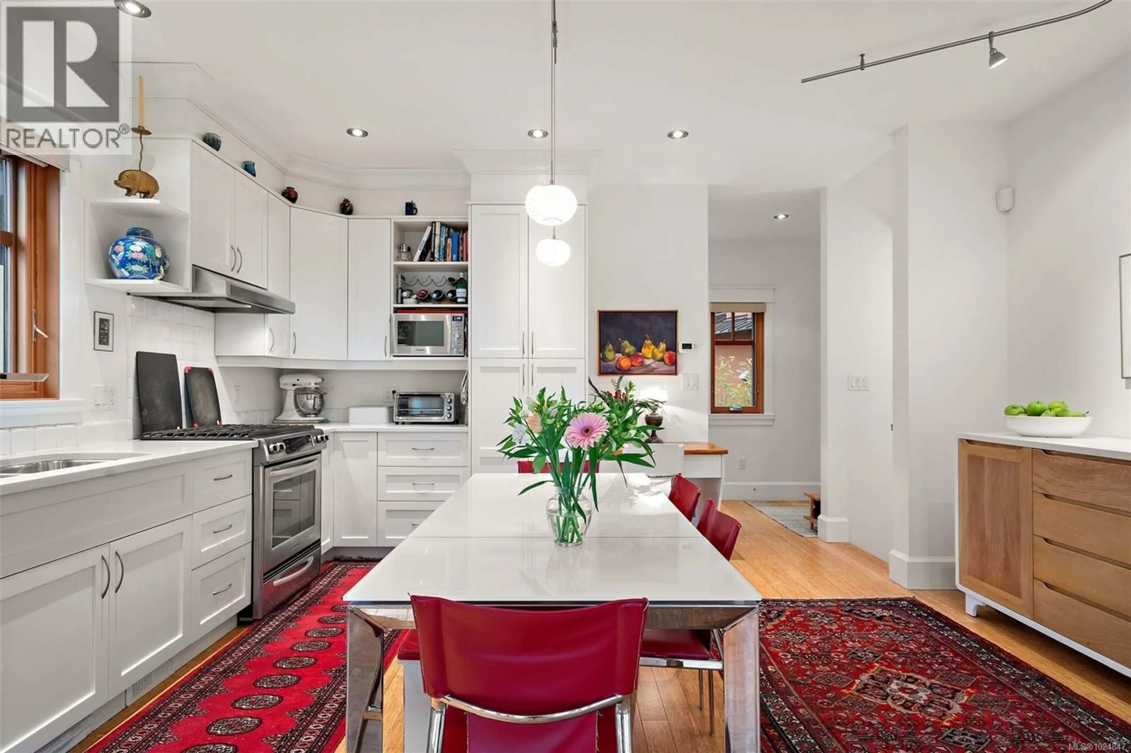 Open concept kitchen, unknown for 3 - 849 DUNSMUIR ROAD, Esquimalt British Columbia V9A5B8