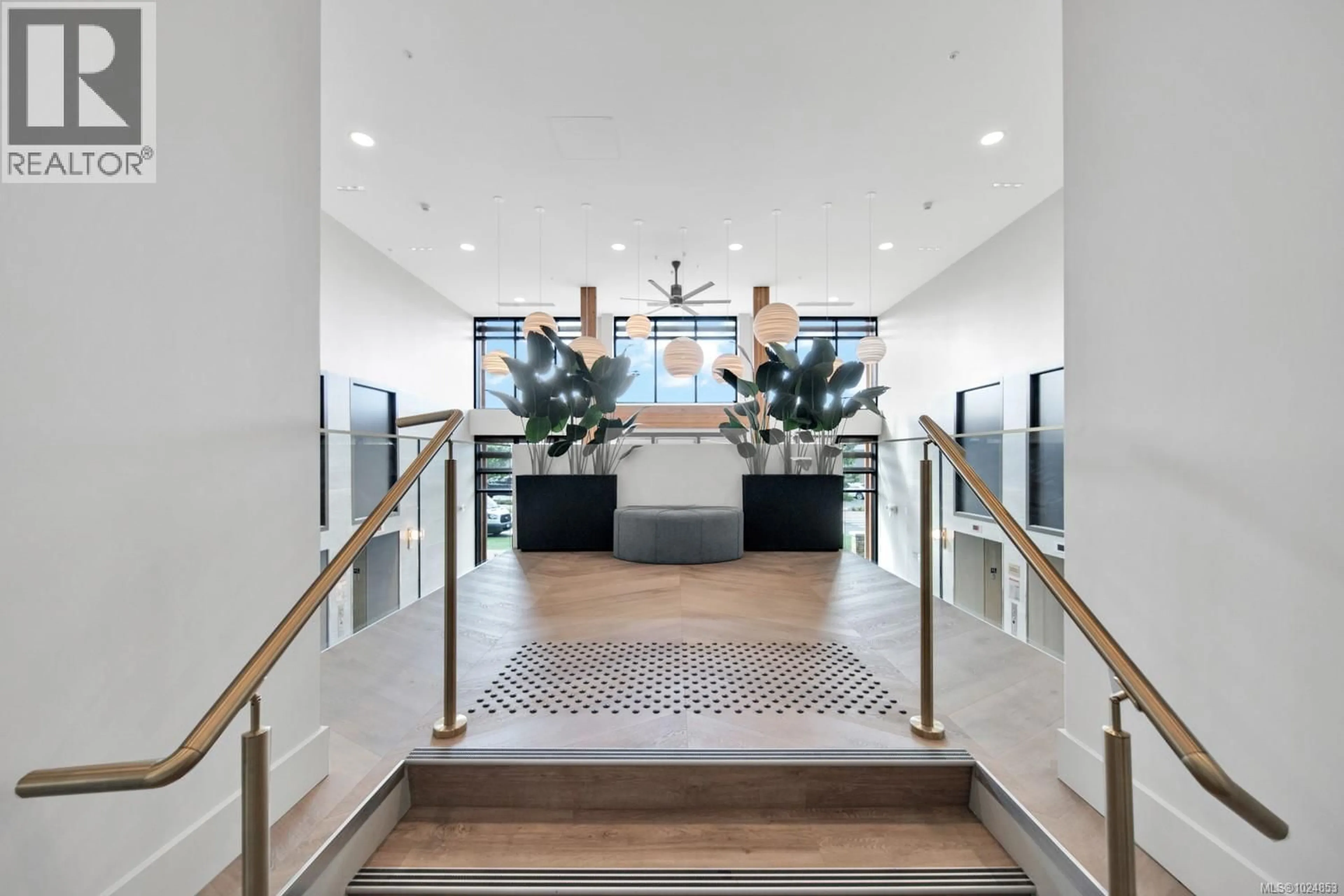 Indoor foyer for 531 - 920 REUNION AVENUE, Langford British Columbia V9B0W8