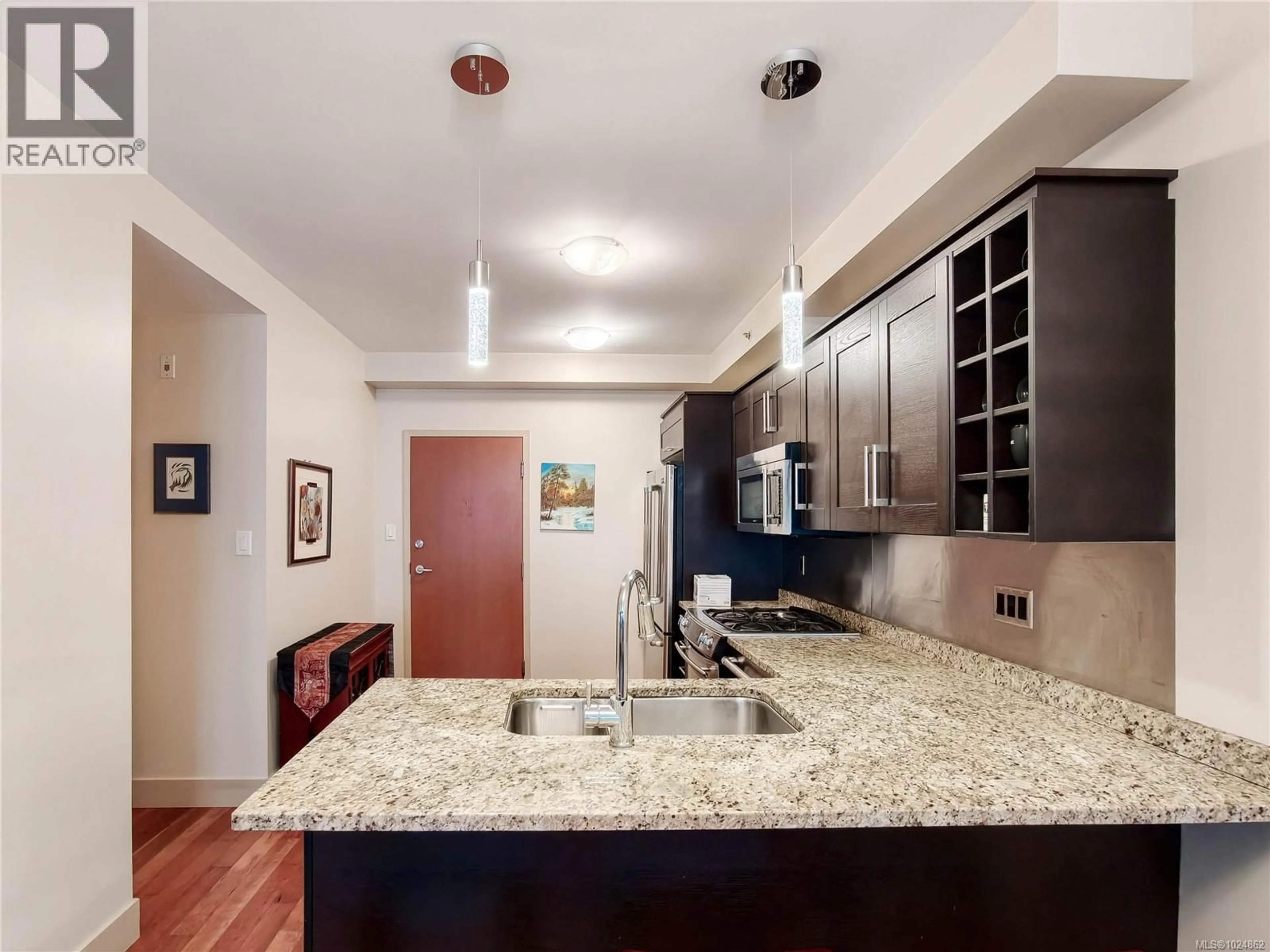 Open concept kitchen, ceramic/tile floor for N503 - 737 HUMBOLDT STREET, Victoria British Columbia V8W1B1
