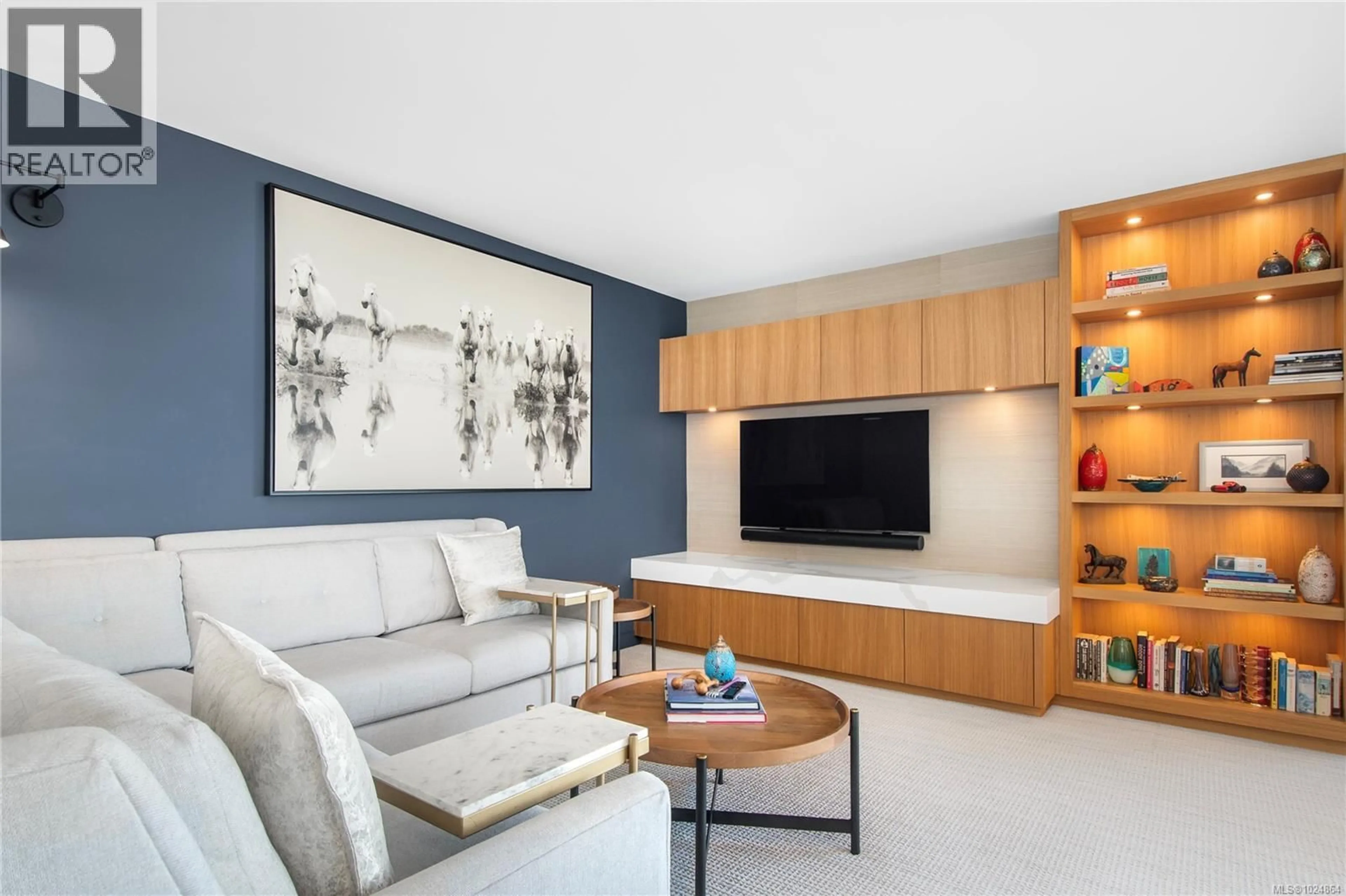 Living room with furniture, unknown for 2304 - 27 ISLAND HIGHWAY SOUTH, Campbell River British Columbia V9W1A2