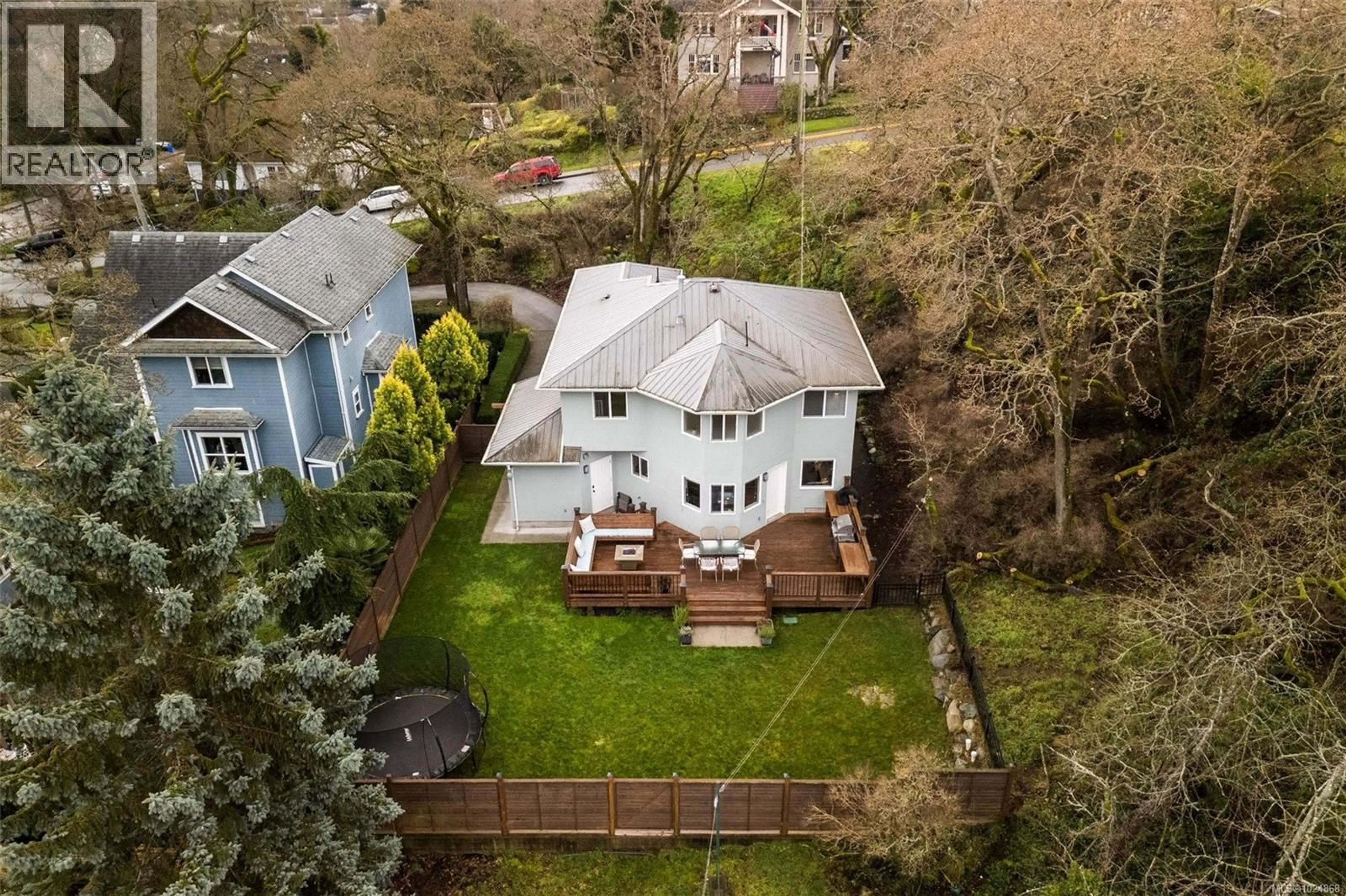 A pic from outside/outdoor area/front of a property/back of a property/a pic from drone, street for 1444 RYAN STREET, Victoria British Columbia V8R2X1