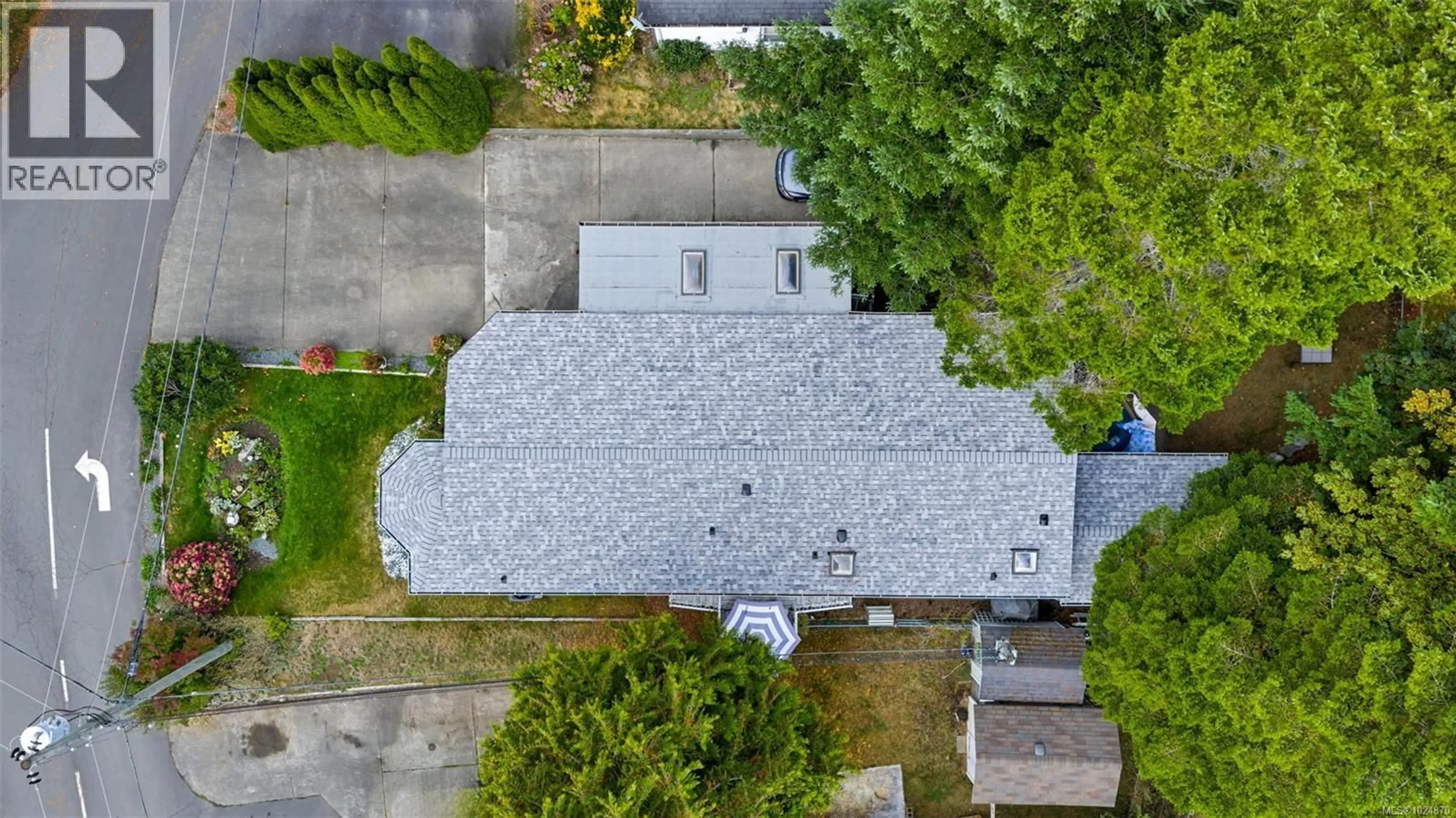 A pic from outside/outdoor area/front of a property/back of a property/a pic from drone, unknown for 222 - 2779 STAUTW ROAD, Central Saanich British Columbia V8M2C8