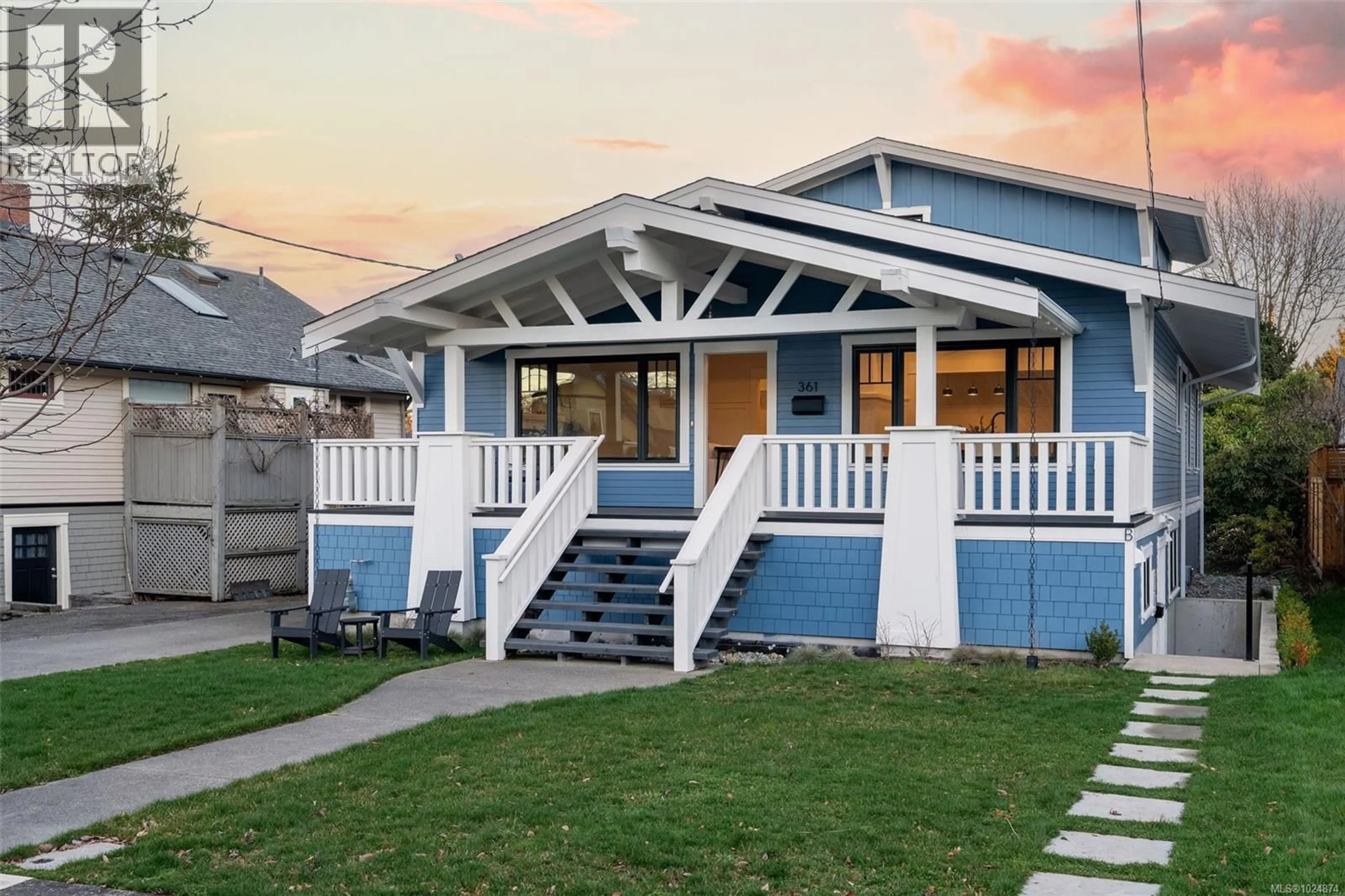 Home with vinyl exterior material, street for 361 ARNOLD AVENUE, Victoria British Columbia V8S3L6