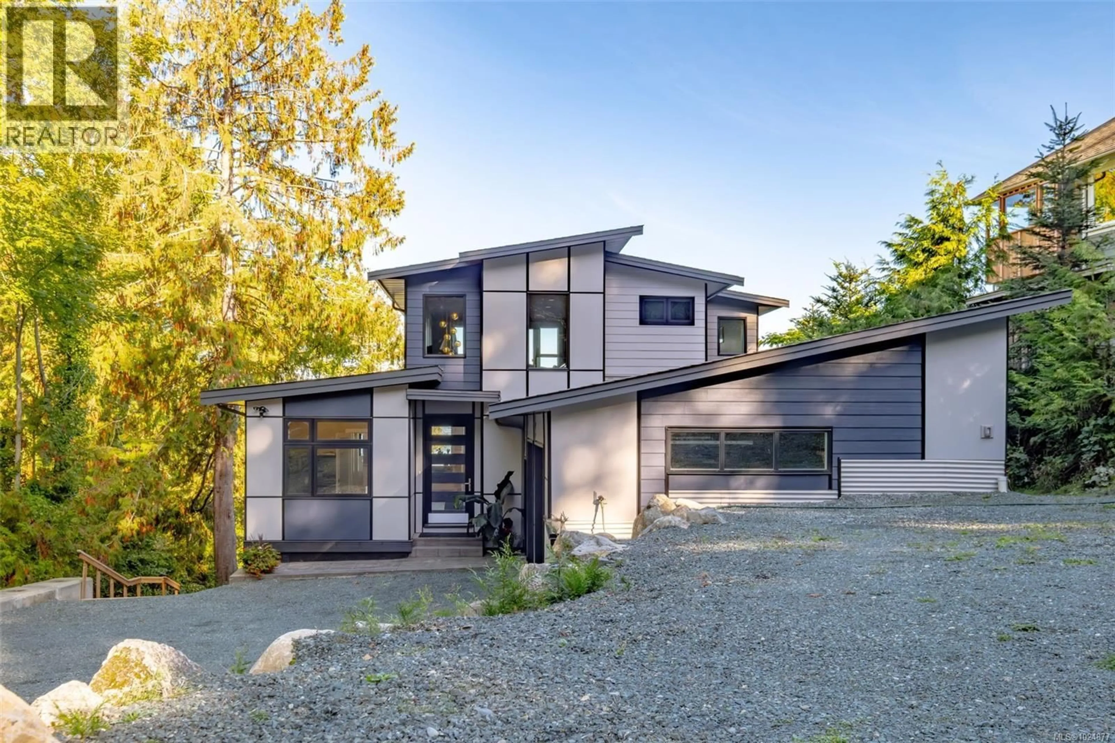 Home with brick exterior material, street for 10333 CHEMAINUS ROAD, Saltair British Columbia V0R1K2