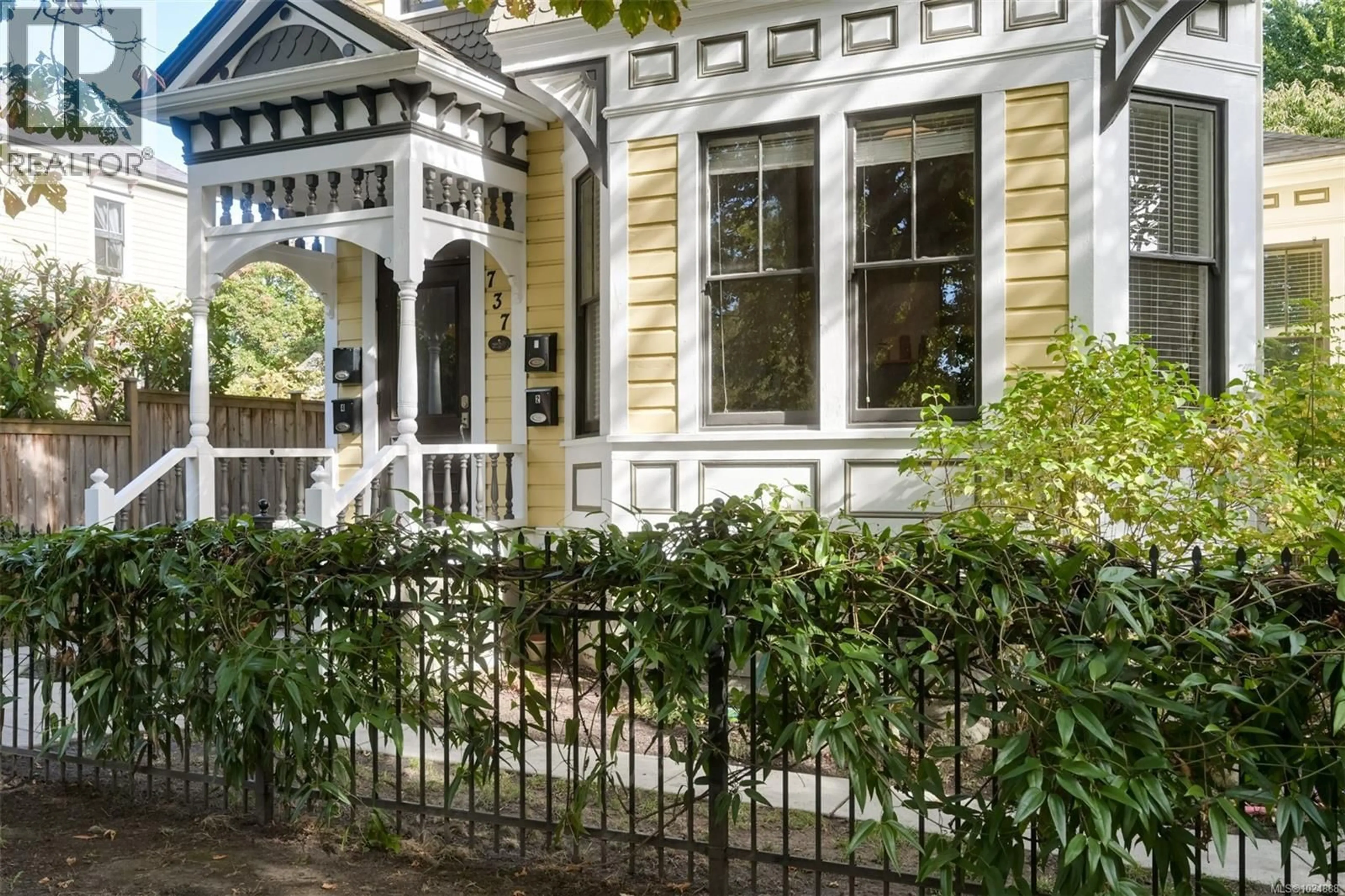 Unknown for 737 VANCOUVER STREET, Victoria British Columbia V8V3V4