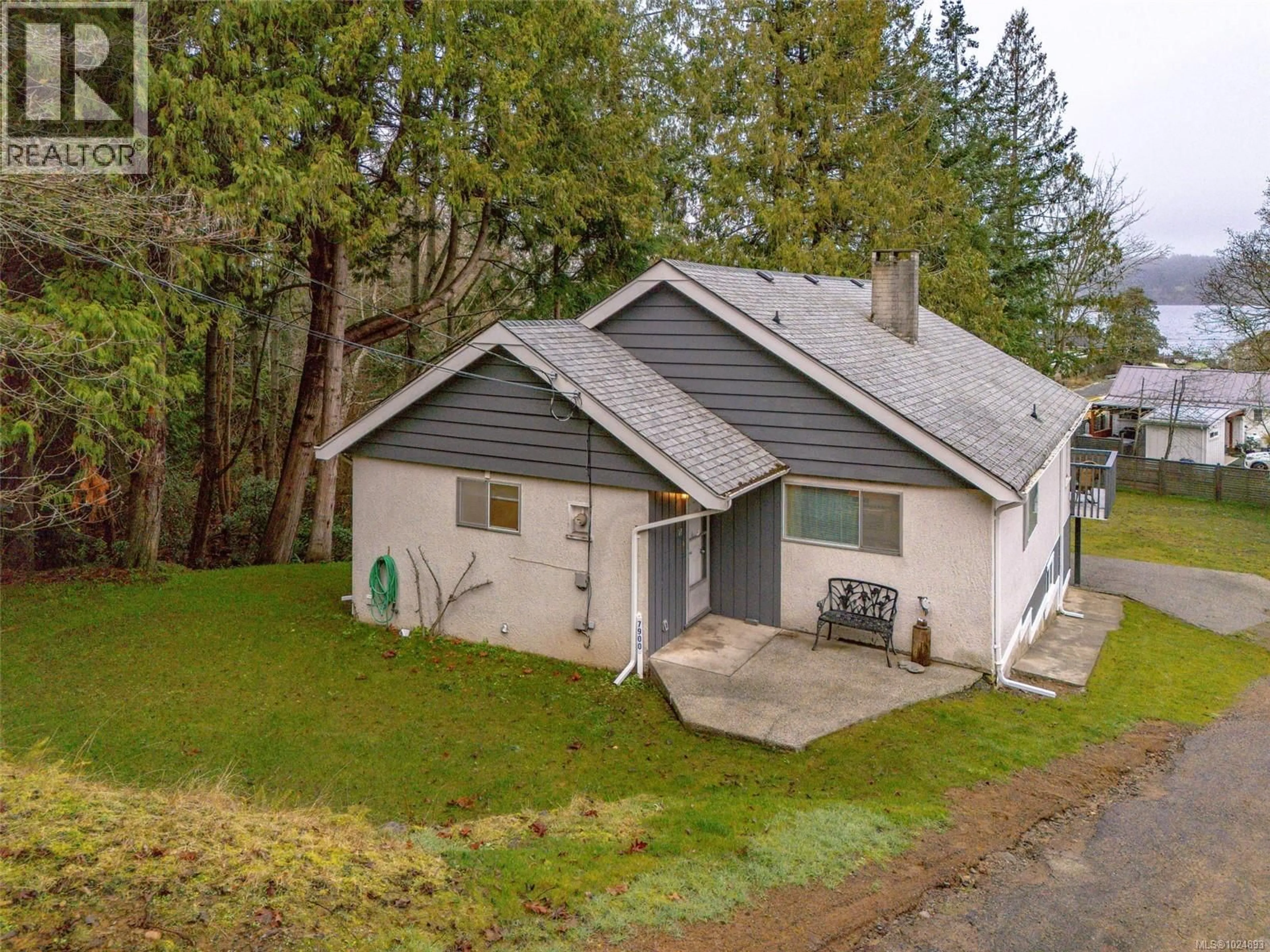 A pic from outside/outdoor area/front of a property/back of a property/a pic from drone, street for 7900 LANTZVILLE ROAD, Lantzville British Columbia V0R2H0