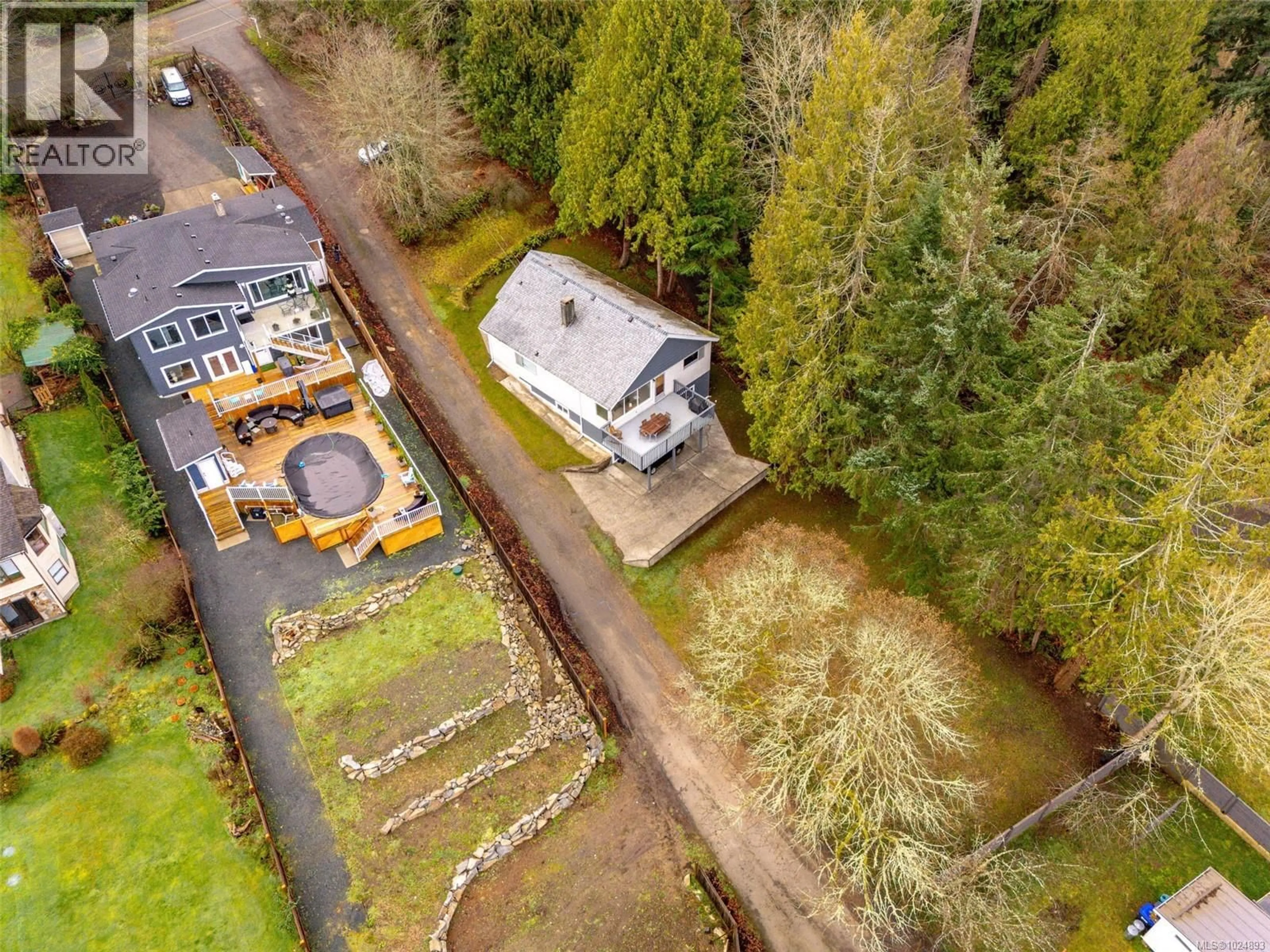 A pic from outside/outdoor area/front of a property/back of a property/a pic from drone, unknown for 7900 LANTZVILLE ROAD, Lantzville British Columbia V0R2H0