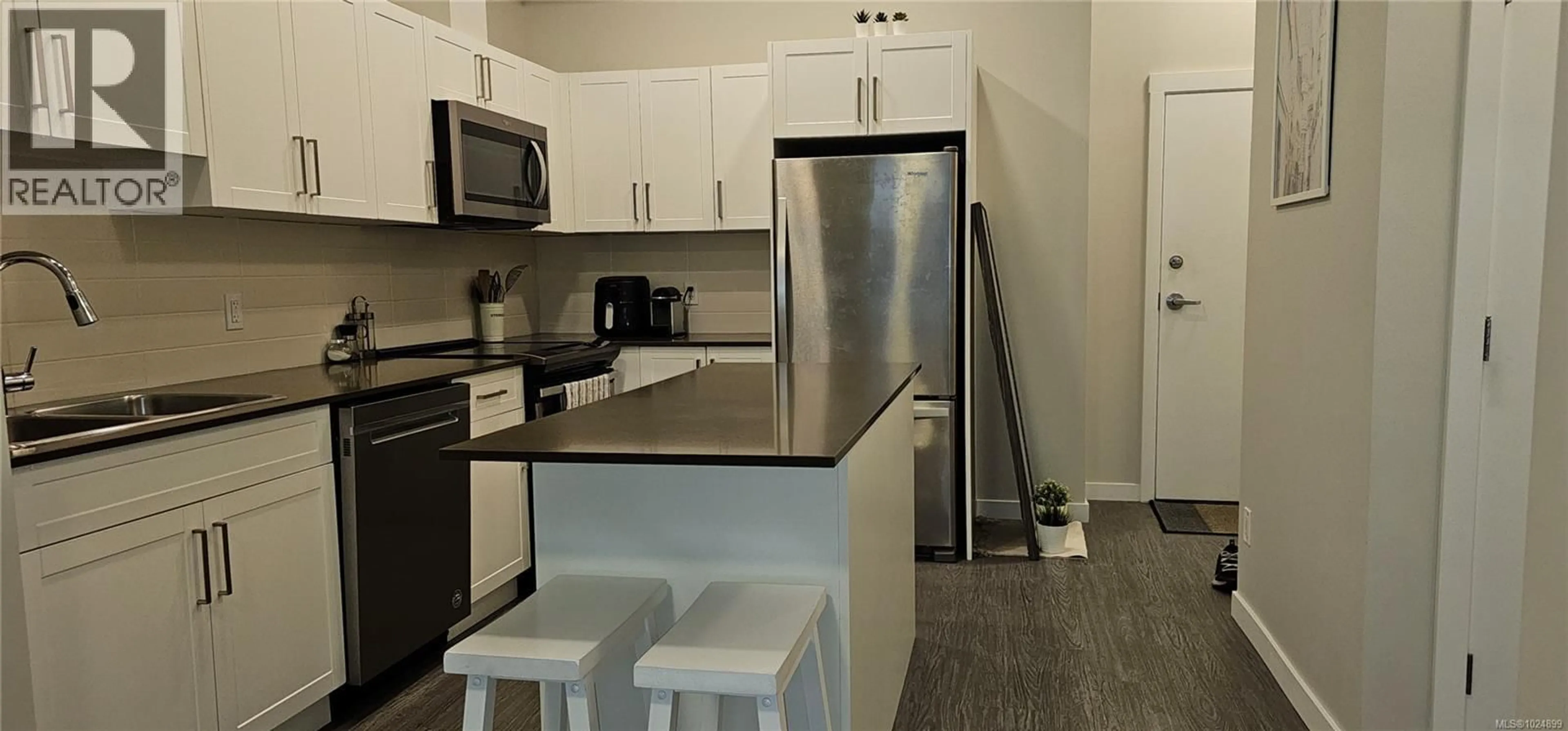 Standard kitchen, unknown for 104 - 868 ORONO AVENUE, Langford British Columbia V9B0X9