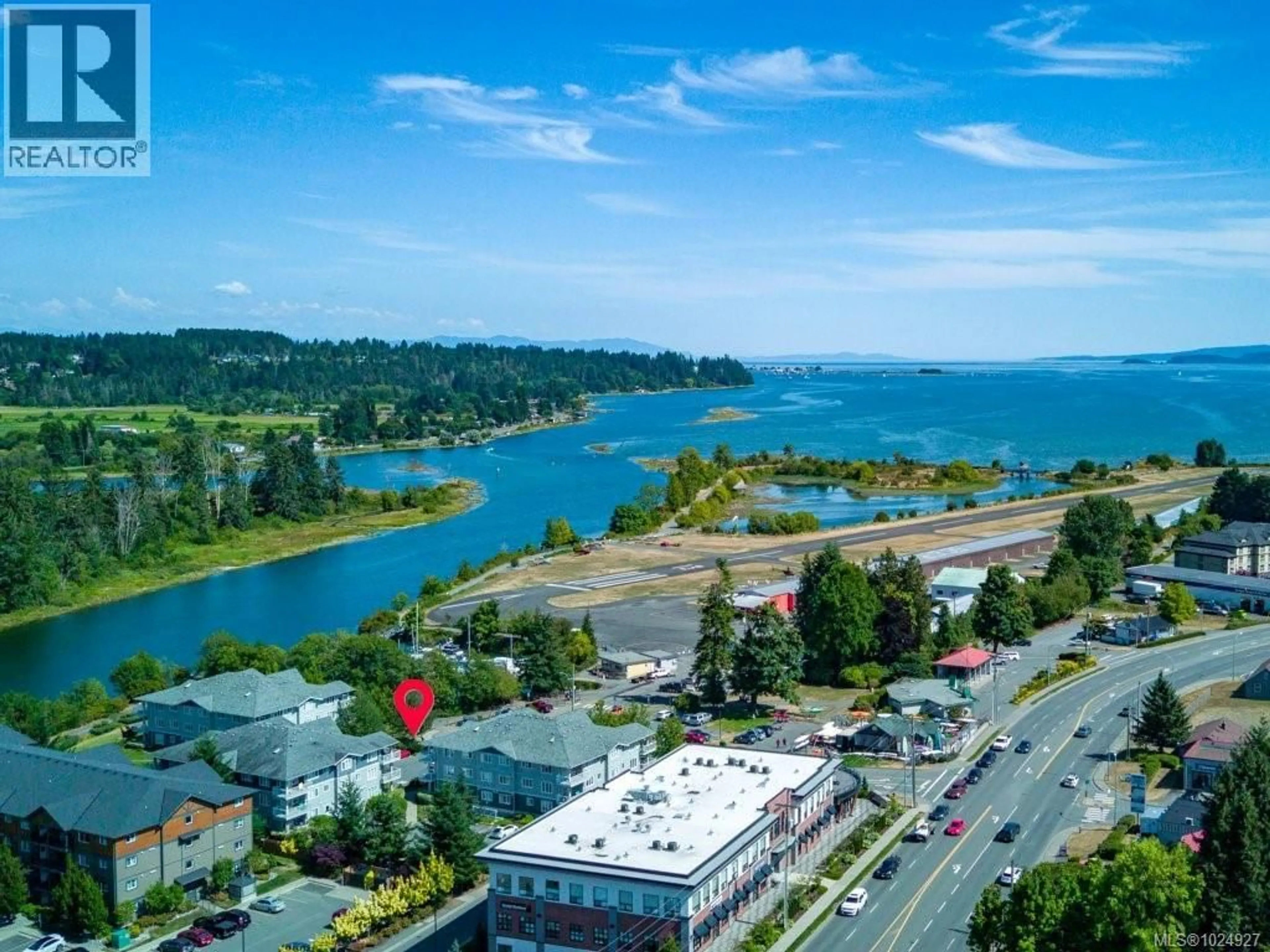 A pic from outside/outdoor area/front of a property/back of a property/a pic from drone, water/lake/river/ocean view for 14 - 119 20TH STREET, Courtenay British Columbia V9N8B1