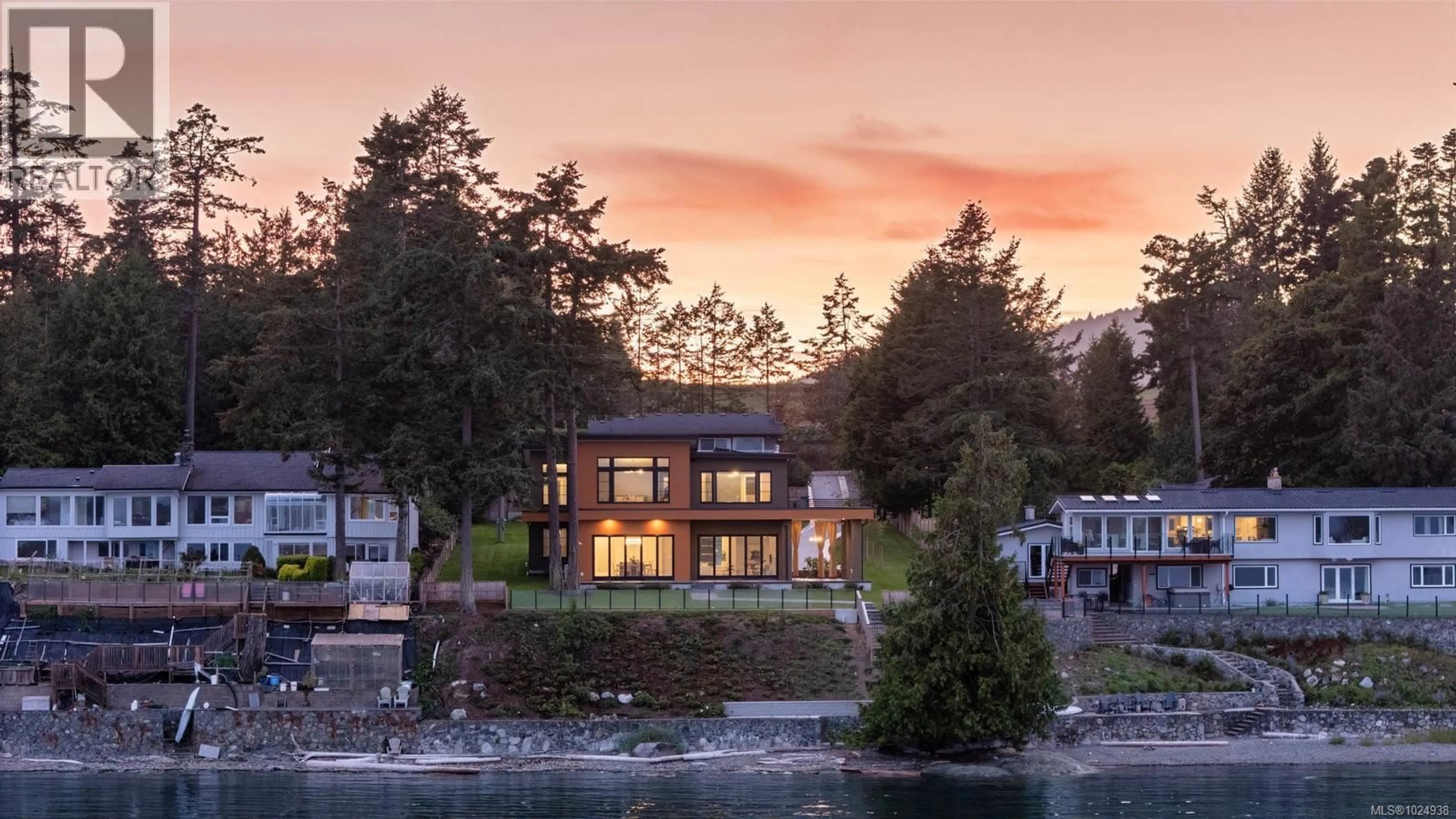 A pic from outside/outdoor area/front of a property/back of a property/a pic from drone, water/lake/river/ocean view for 8213 LOCHSIDE DRIVE, Central Saanich British Columbia V8M1T9