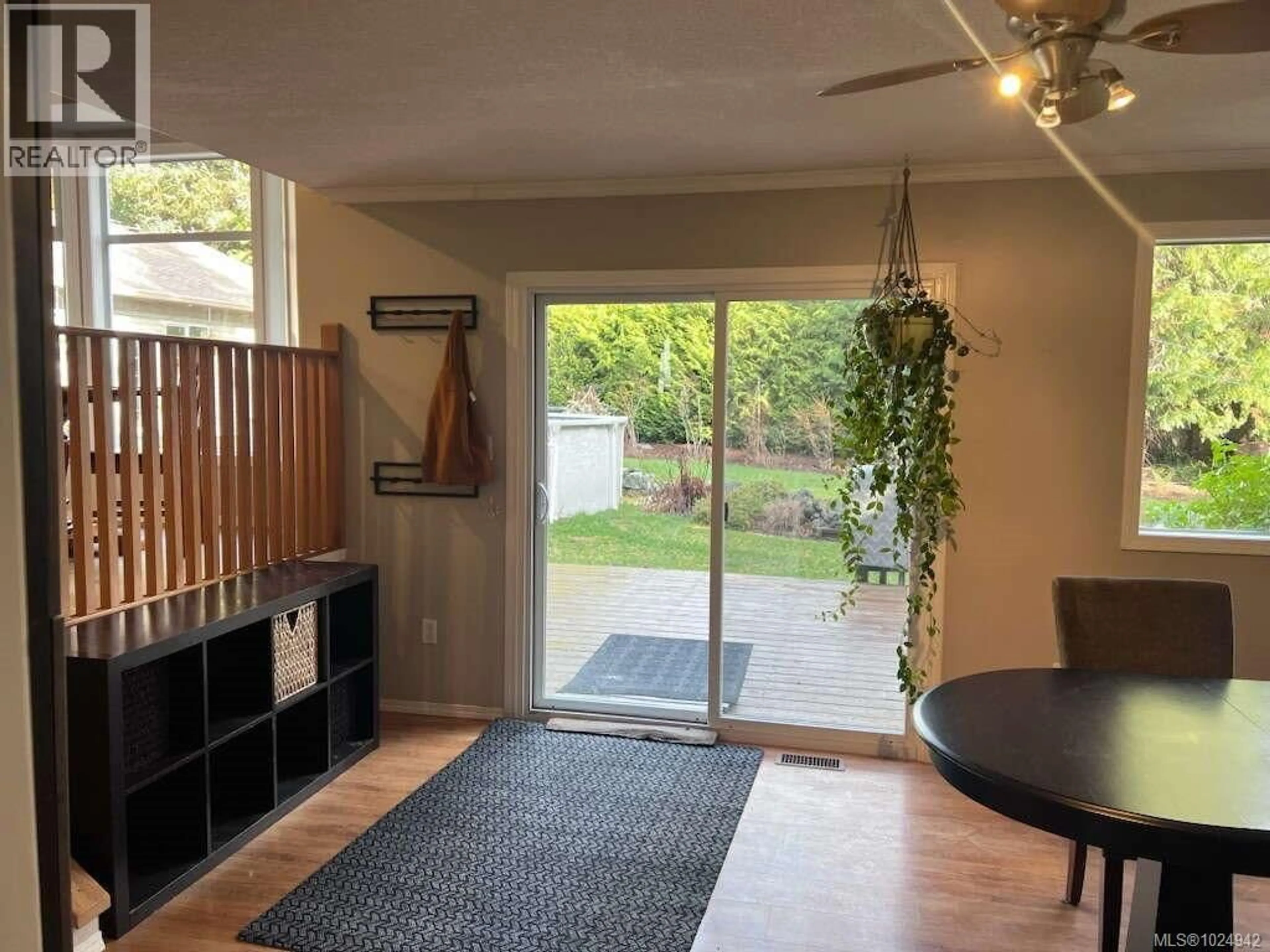 Indoor entryway for 100 ELK ROAD, Lake Cowichan British Columbia V0R2G0