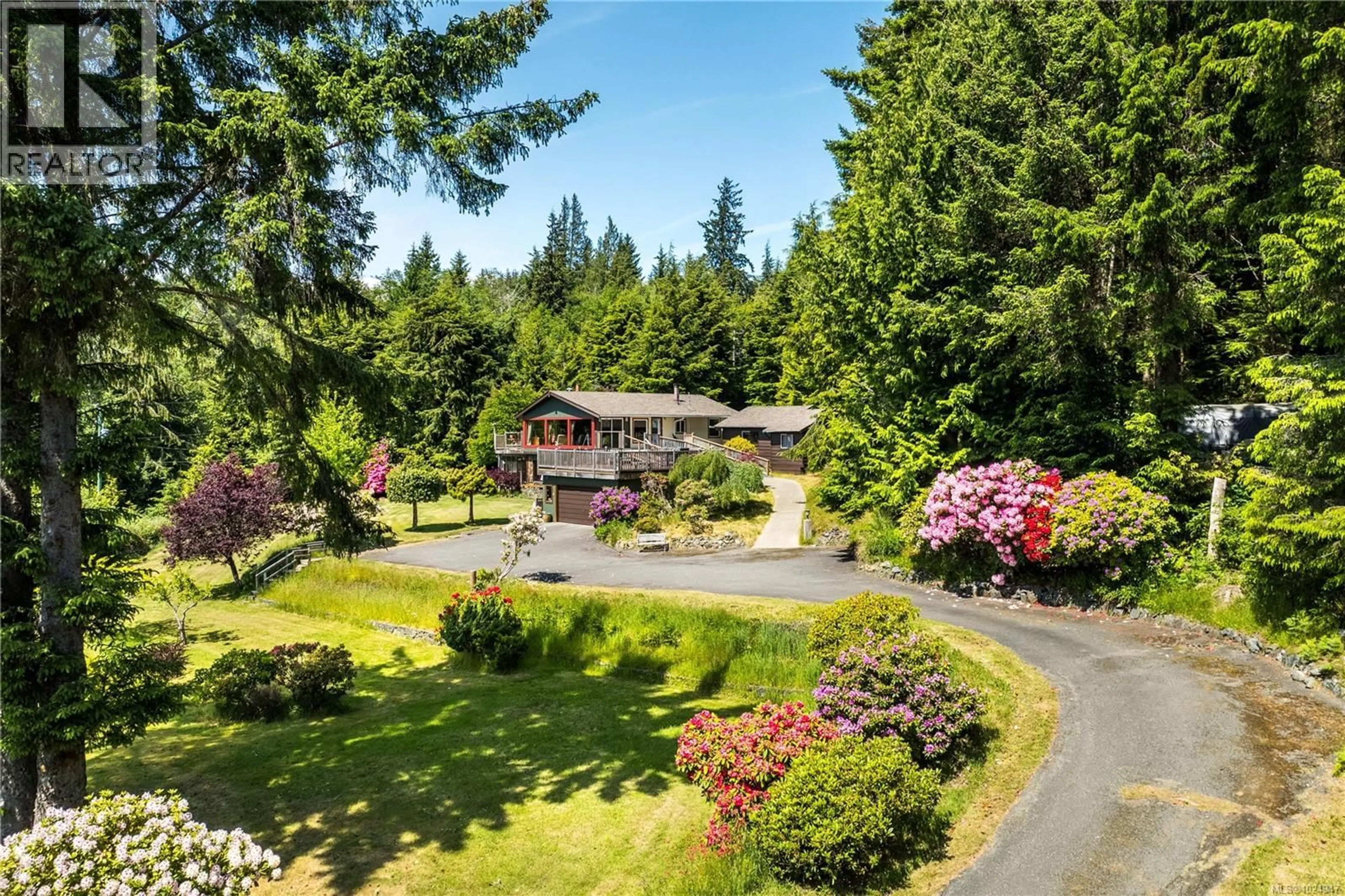A pic from outside/outdoor area/front of a property/back of a property/a pic from drone, unknown for 2623 SEASIDE DRIVE, Sooke British Columbia V9Z1G7
