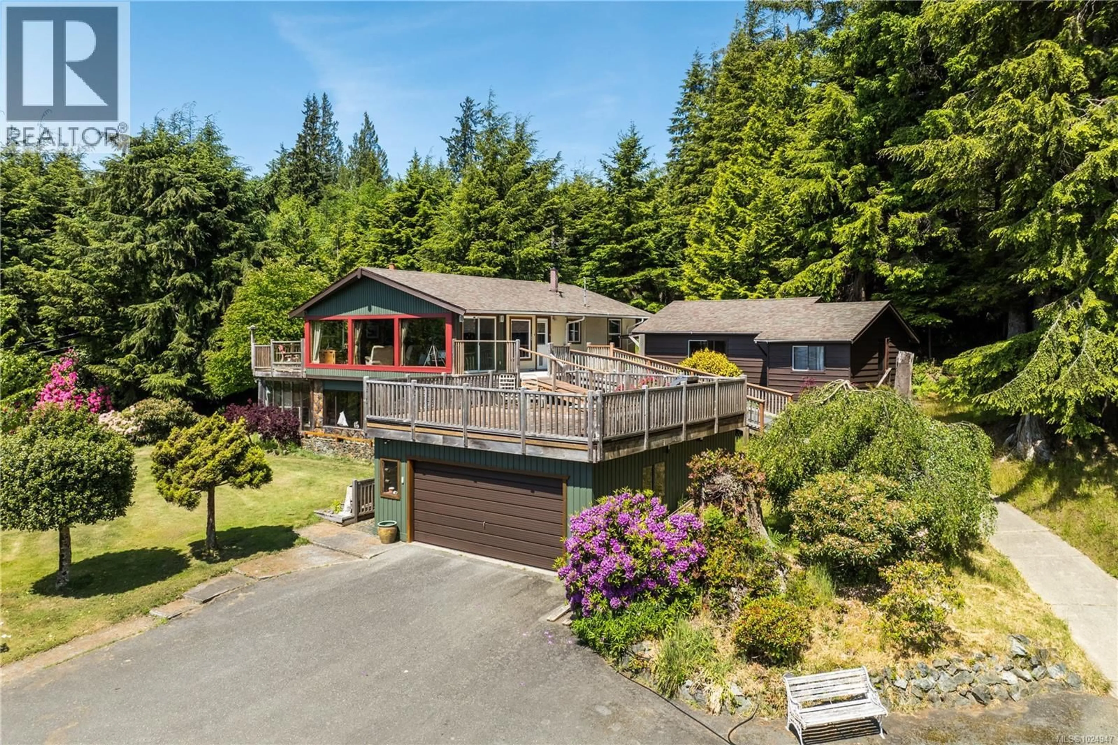 A pic from outside/outdoor area/front of a property/back of a property/a pic from drone, unknown for 2623 SEASIDE DRIVE, Sooke British Columbia V9Z1G7