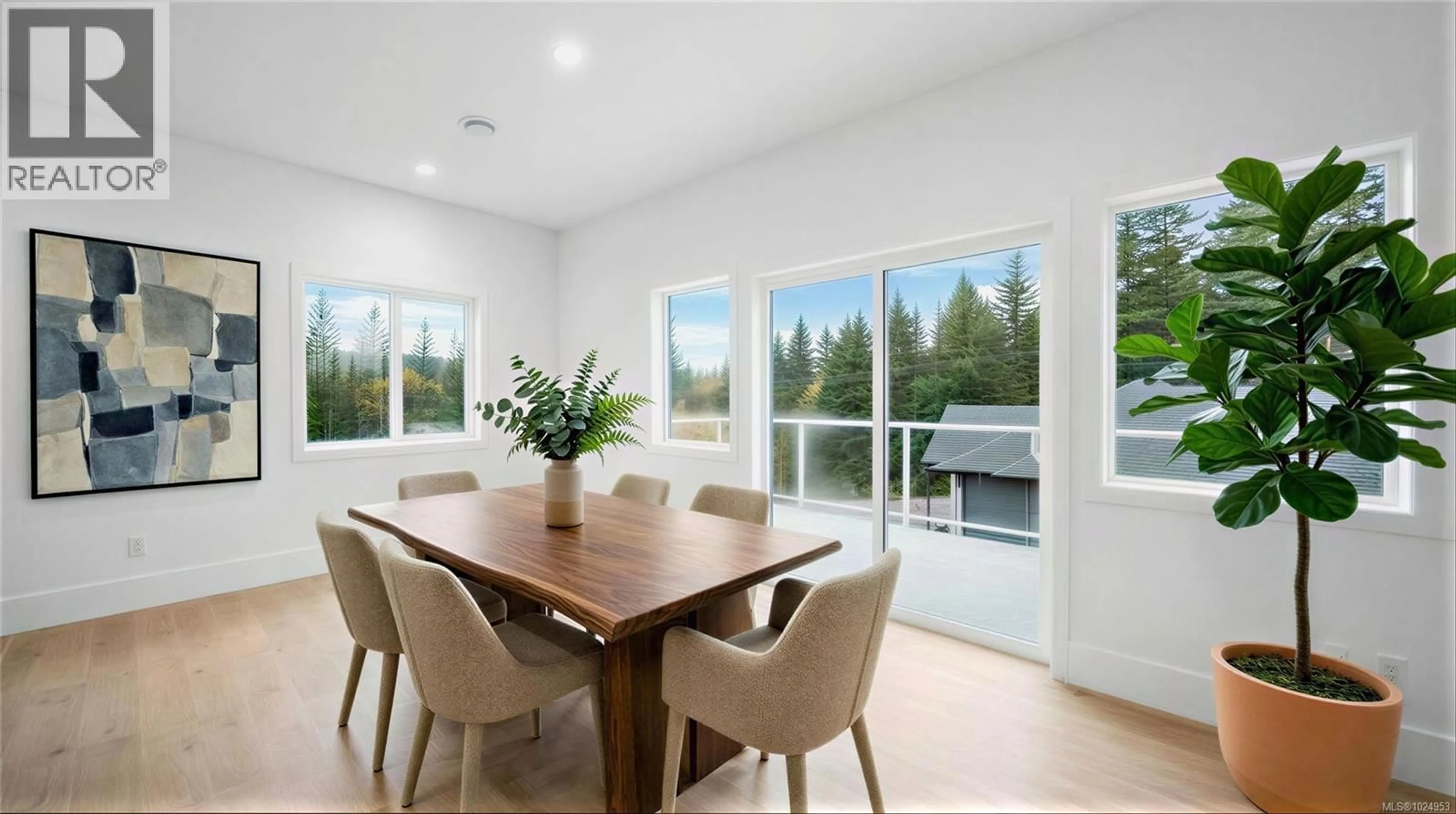 Dining room, wood/laminate floor for 858 TOMACK LOOP, Langford British Columbia V9C3X3