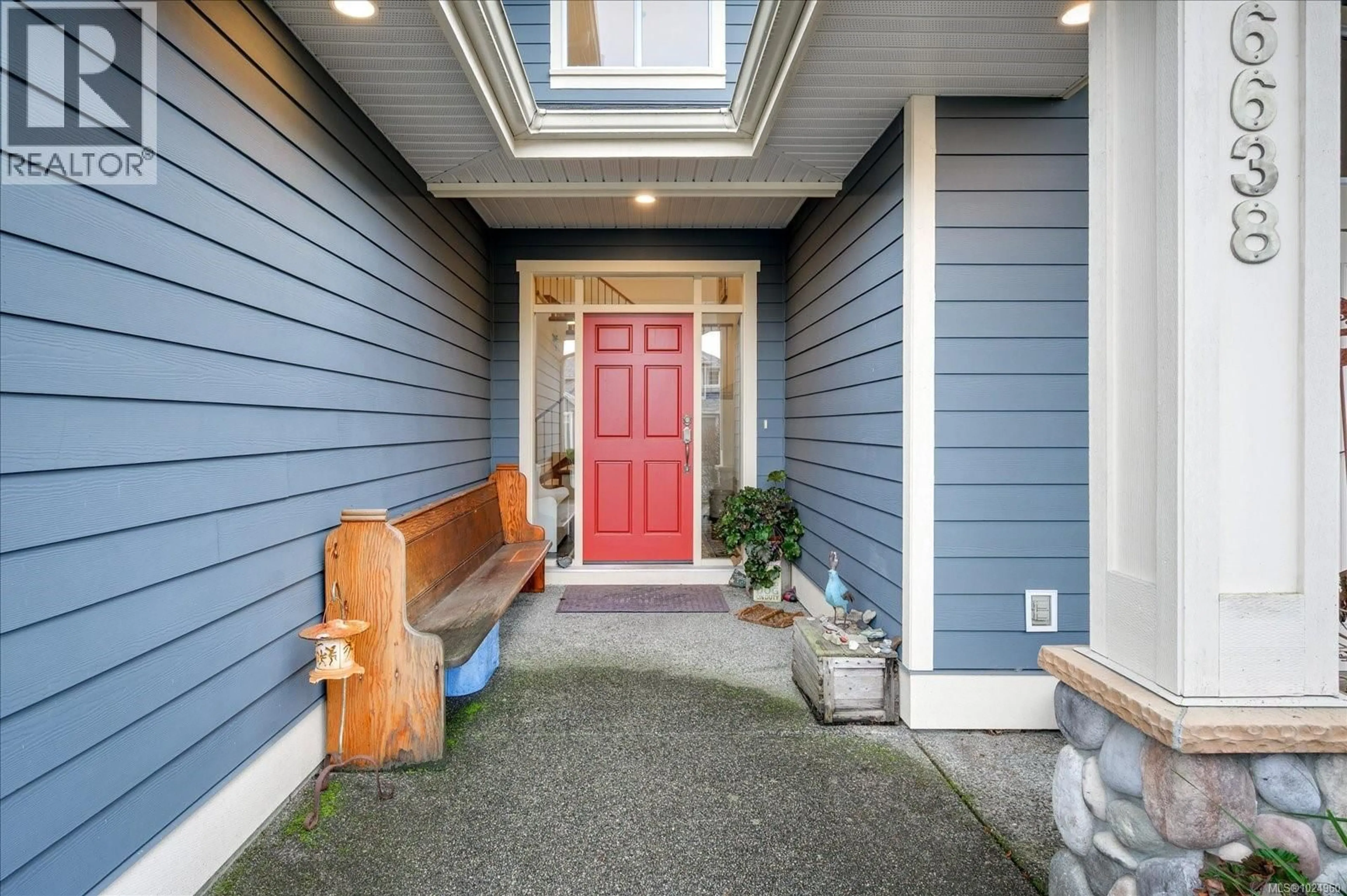 Indoor entryway for 6638 KESTREL CRESCENT, Nanaimo British Columbia V9V1V9