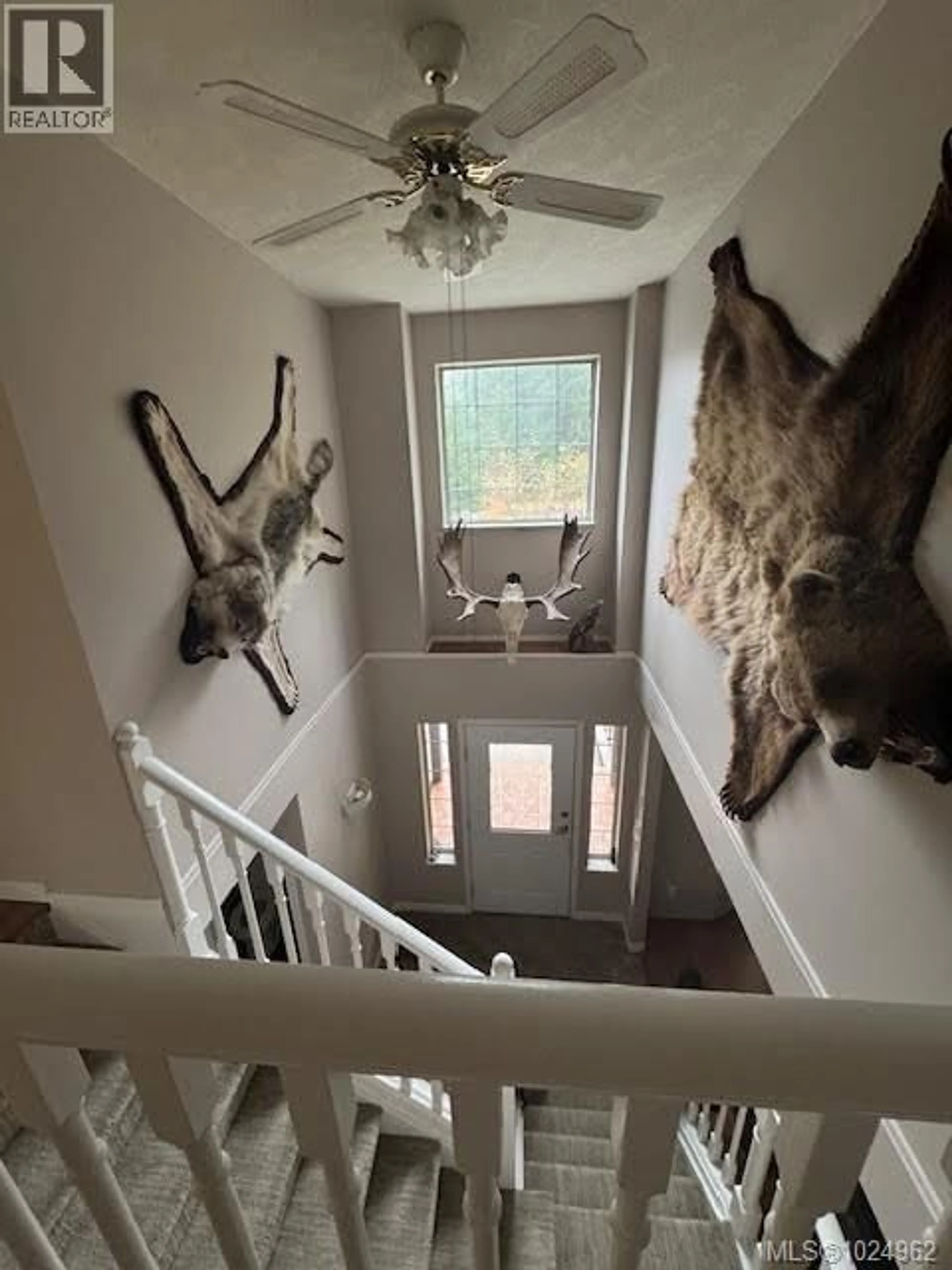 Indoor entryway for 517 BURMAN COURT, Gold River British Columbia V0P1G0