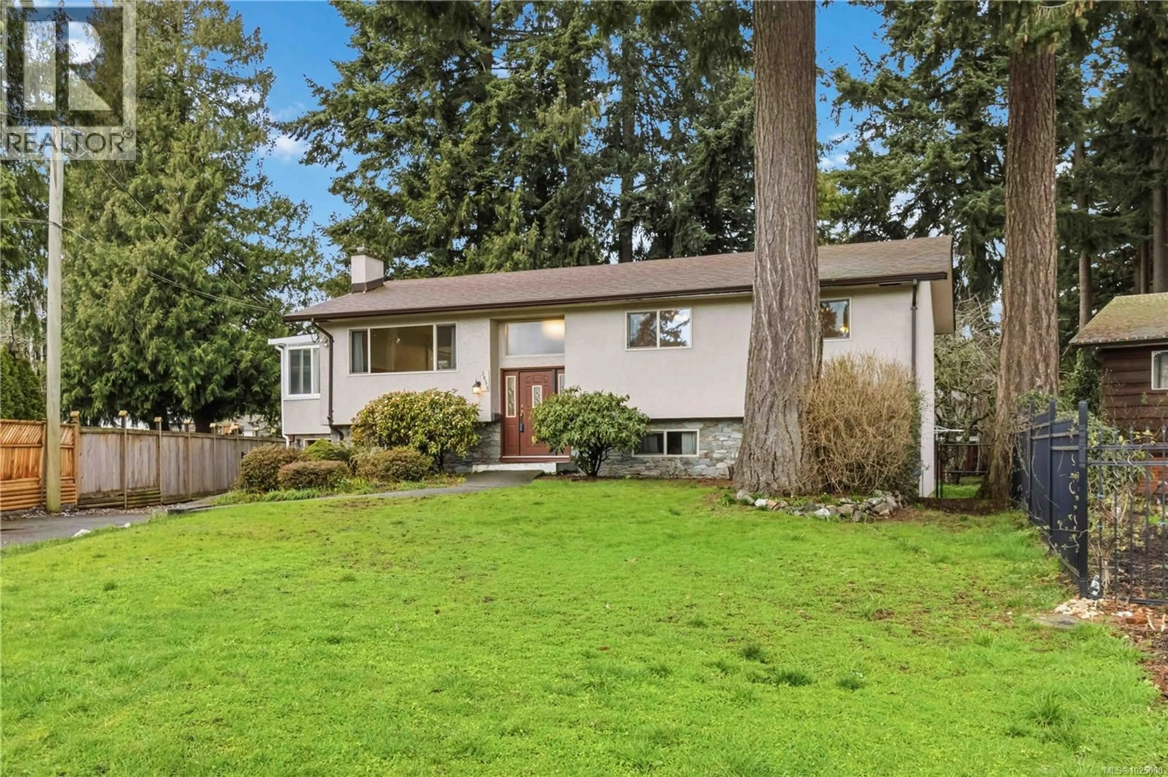 Home with vinyl exterior material, street for 3058 CAROLA PLACE, Colwood British Columbia V9C1N1