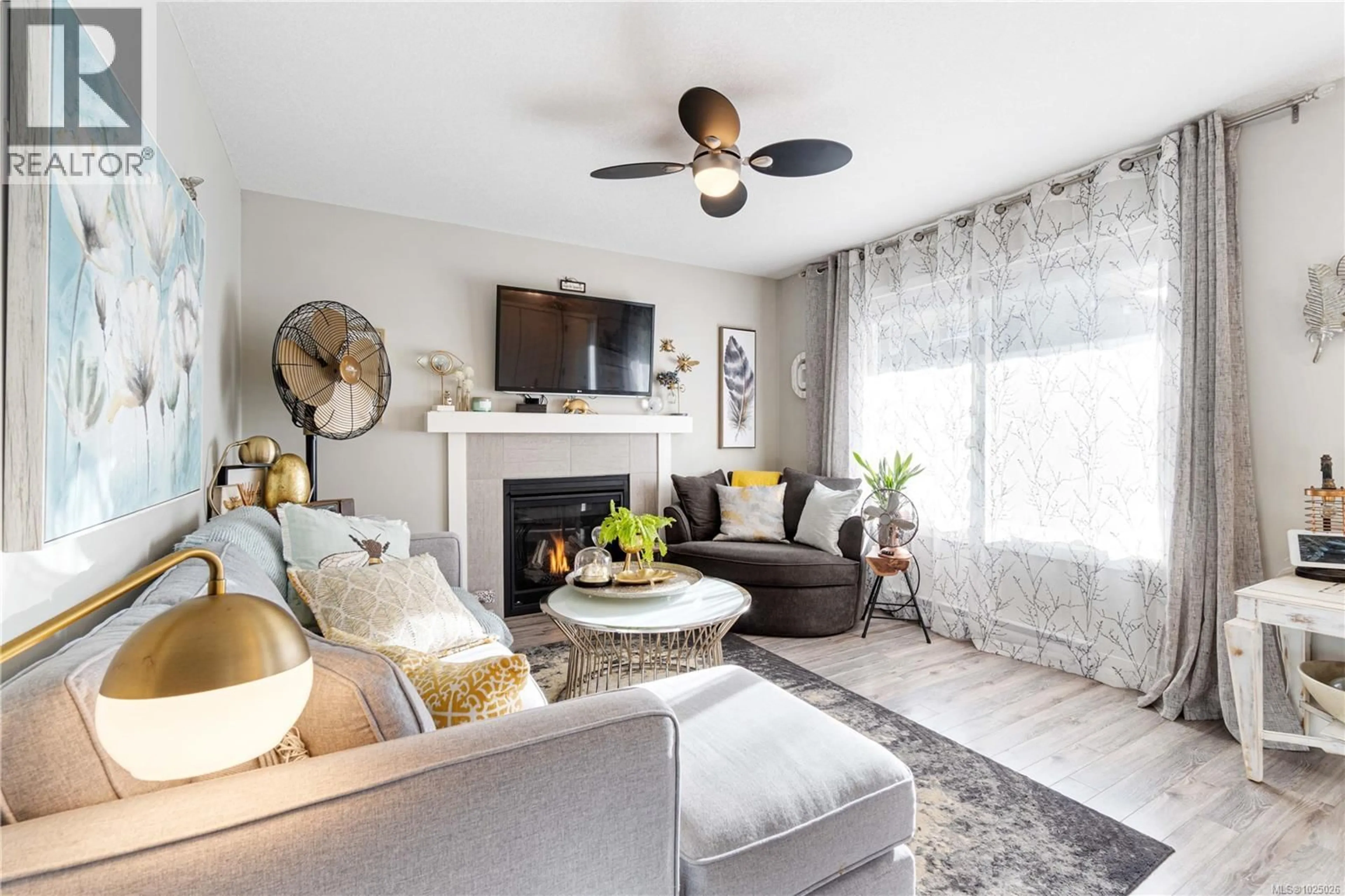 Living room with furniture, unknown for 1145 TIMBERWOOD DRIVE, Nanaimo British Columbia V9R0H2