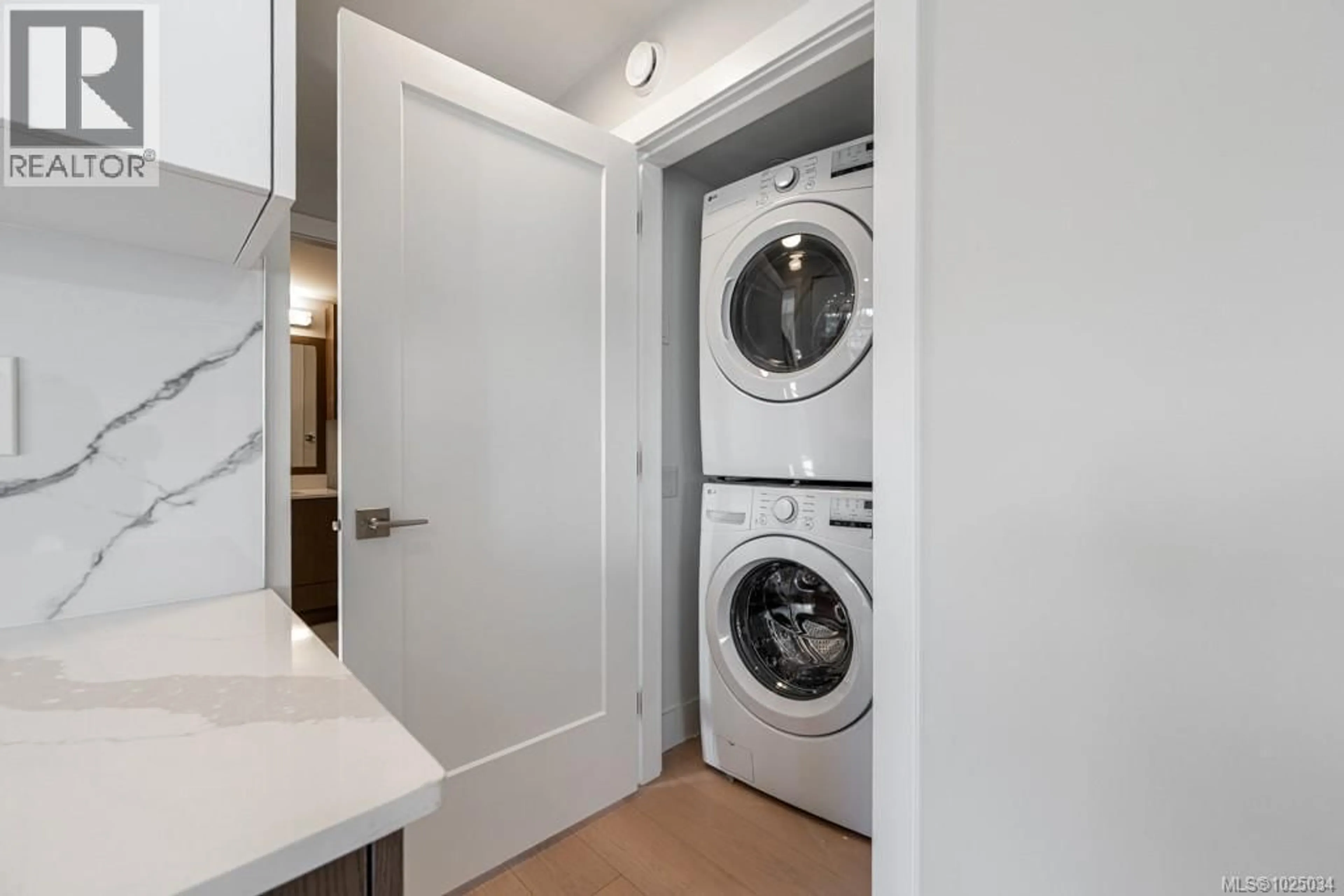 Laundry room for 320 - 171 JENSEN AVENUE WEST, Parksville British Columbia V9P1K3