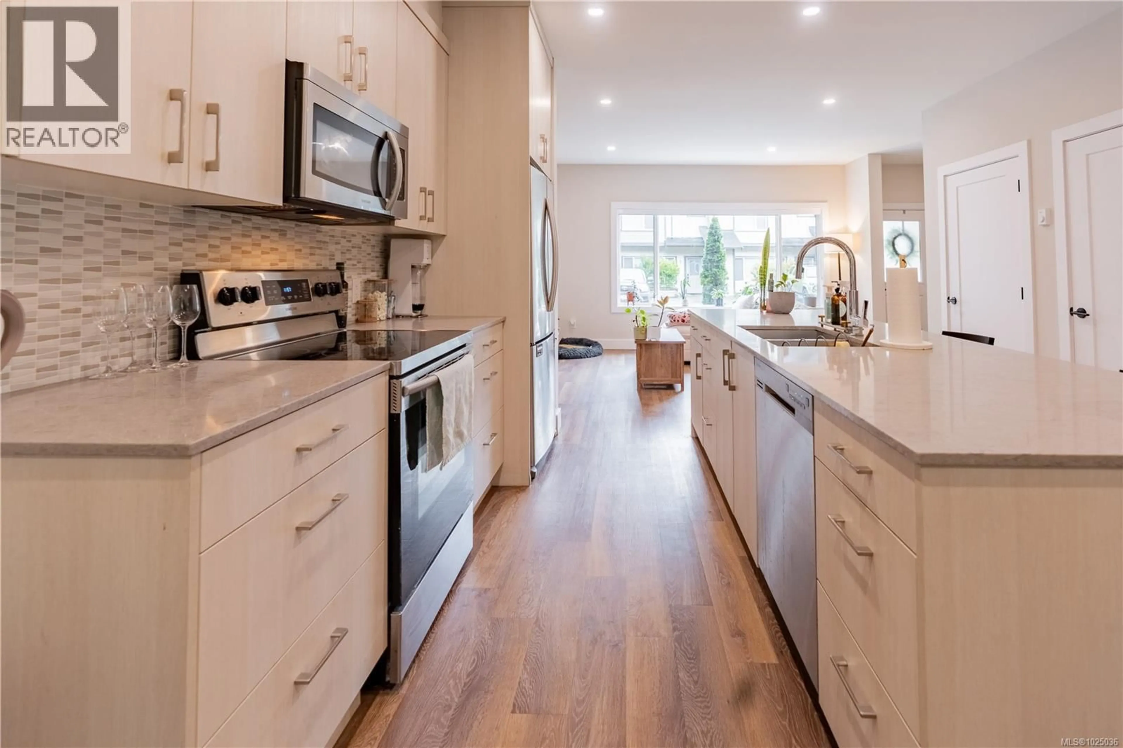 Open concept kitchen, unknown for 6 - 625 HELLESEN DRIVE, Tofino British Columbia V0R2Z0