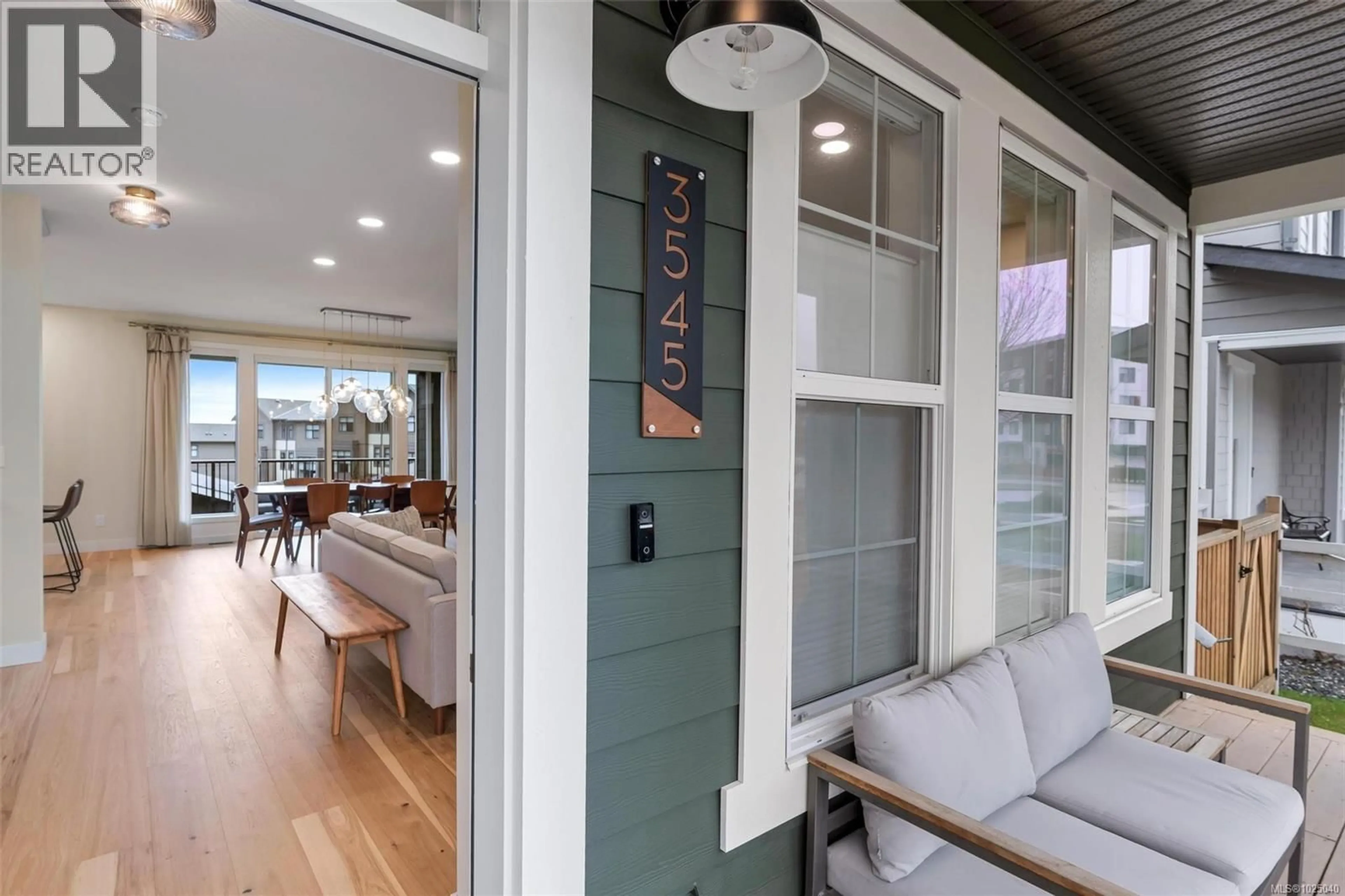 Indoor entryway for 3545 RYDER HESJEDAL WAY, Colwood British Columbia V9C0J6