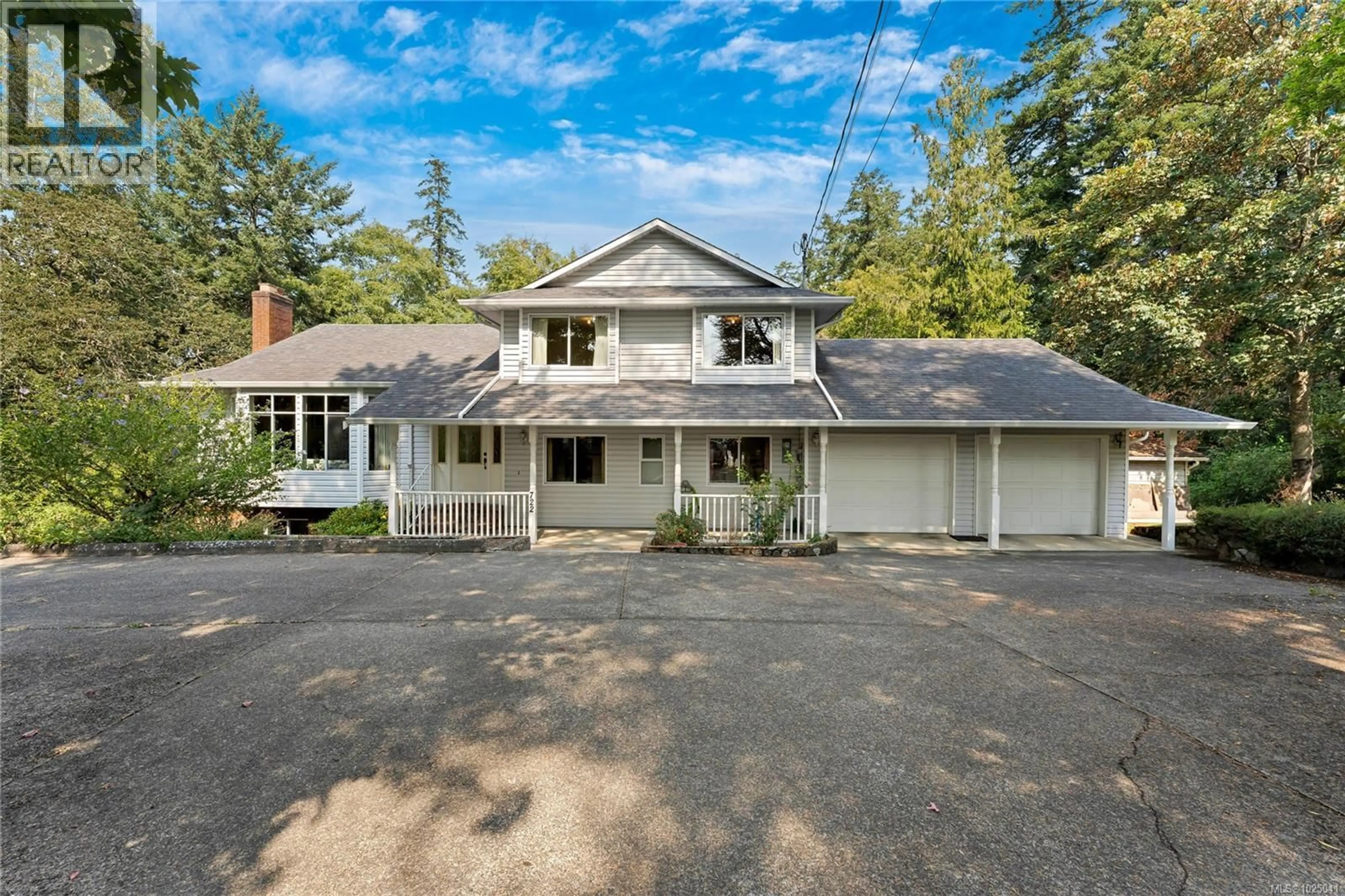 A pic from outside/outdoor area/front of a property/back of a property/a pic from drone, street for 722 MILLER AVENUE, Saanich British Columbia V8Z3C8