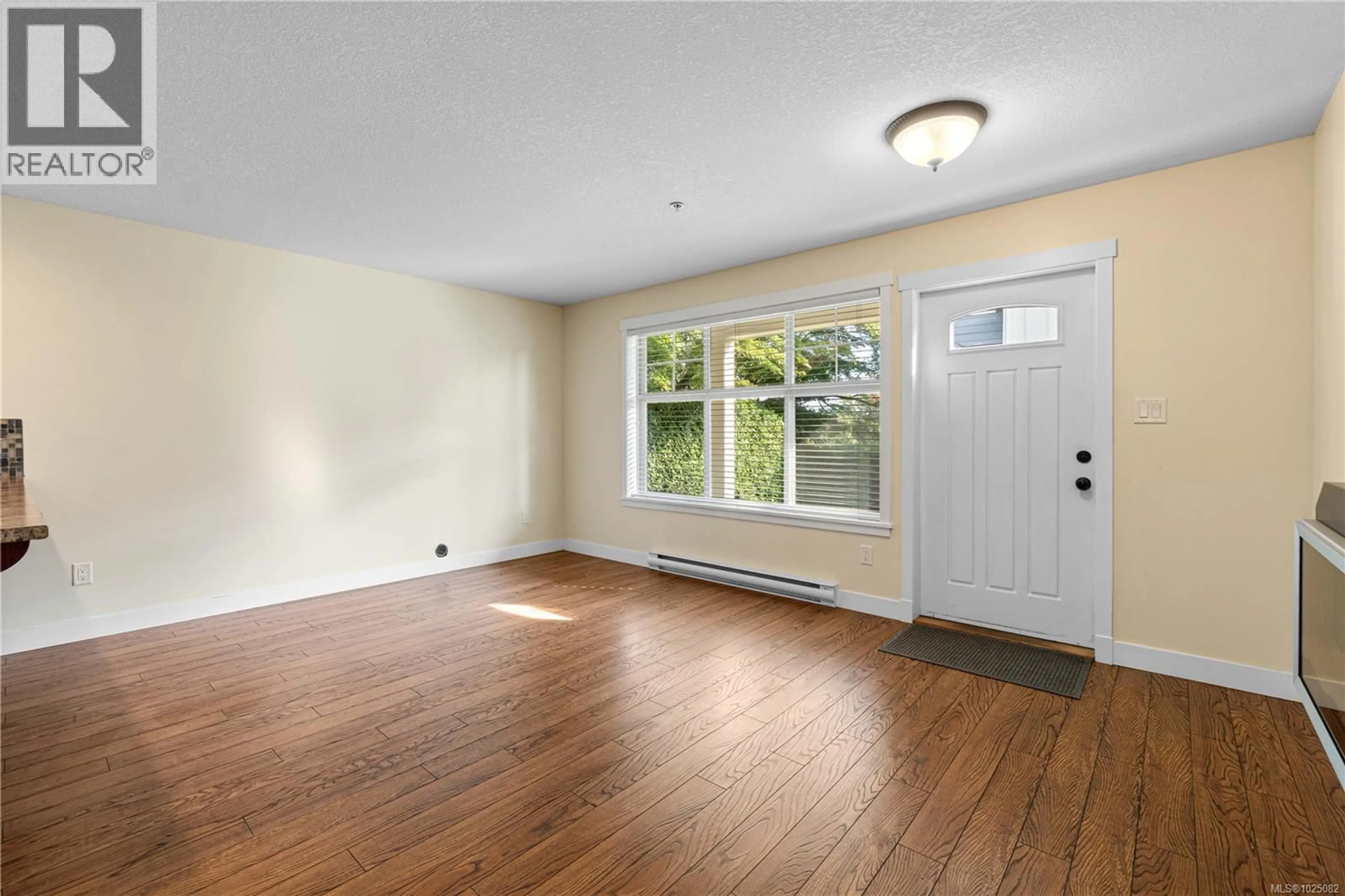 A pic of a room for 1 - 446 MILTON STREET, Nanaimo British Columbia V9R2L1